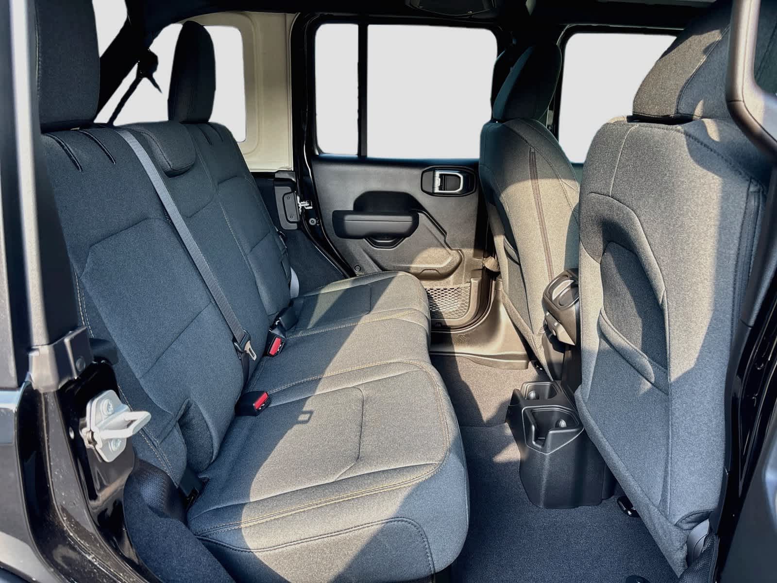 2027 Jeep Wrangler WRANGLER 4-DOOR SPORT S