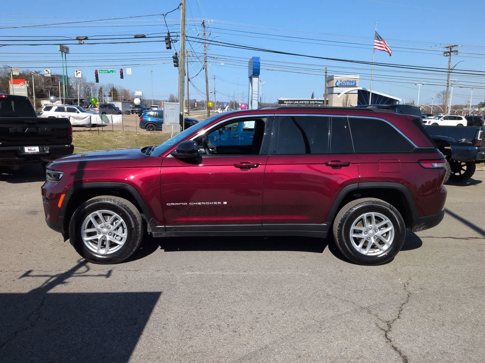 2026 Jeep Grand Cherokee GRAND CHEROKEE LAREDO X 4X4