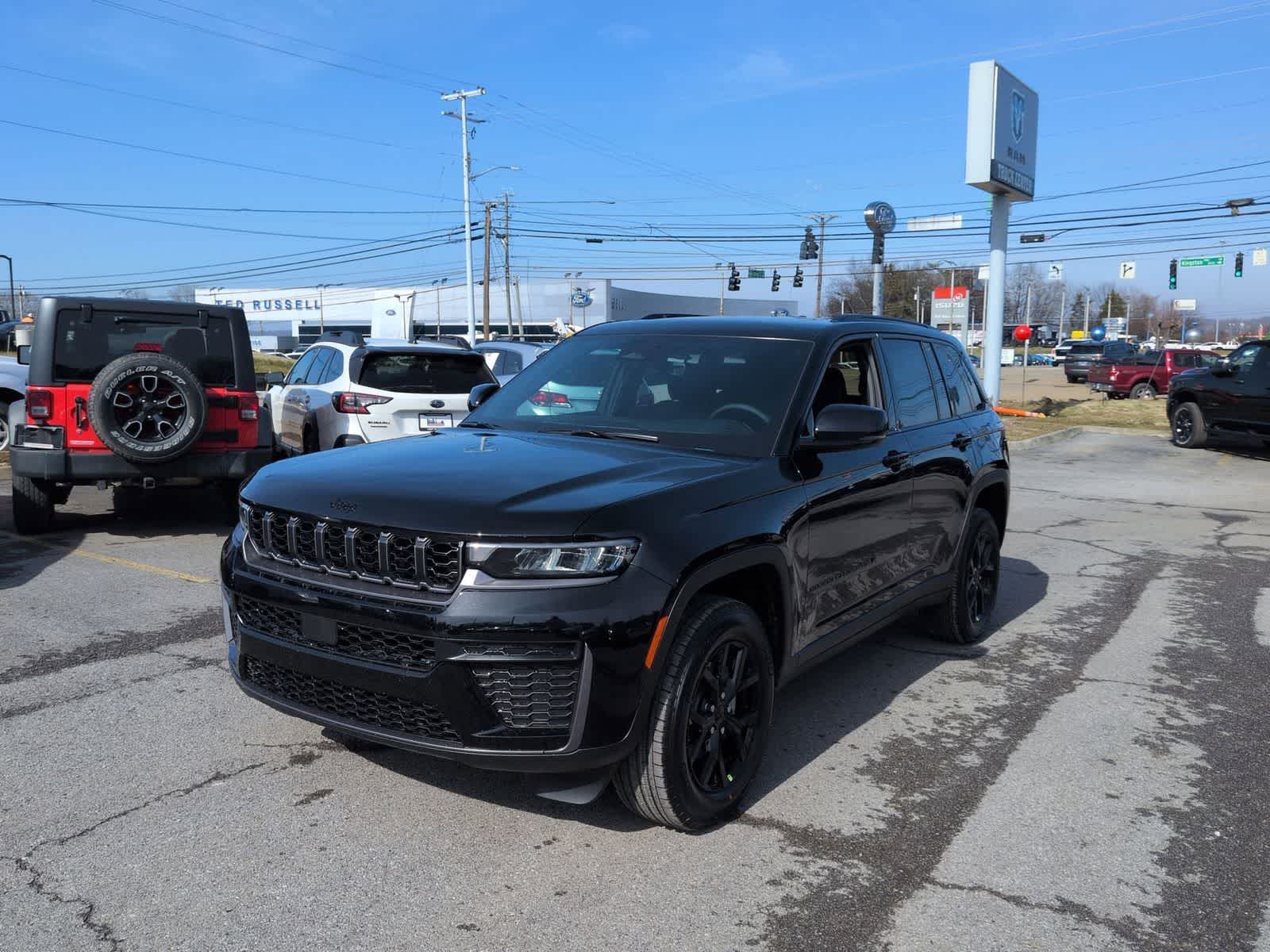 2026 Jeep Grand Cherokee GRAND CHEROKEE LAREDO ALTITUDE 4X4