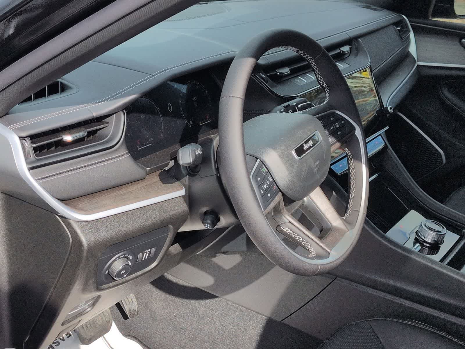 2026 Jeep Grand Cherokee GRAND CHEROKEE LIMITED RESERVE 4X4