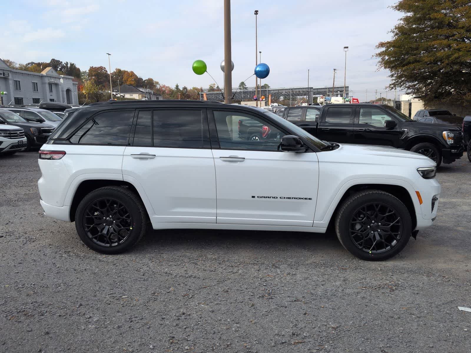 2025 Jeep Grand Cherokee GRAND CHEROKEE SUMMIT 4X4