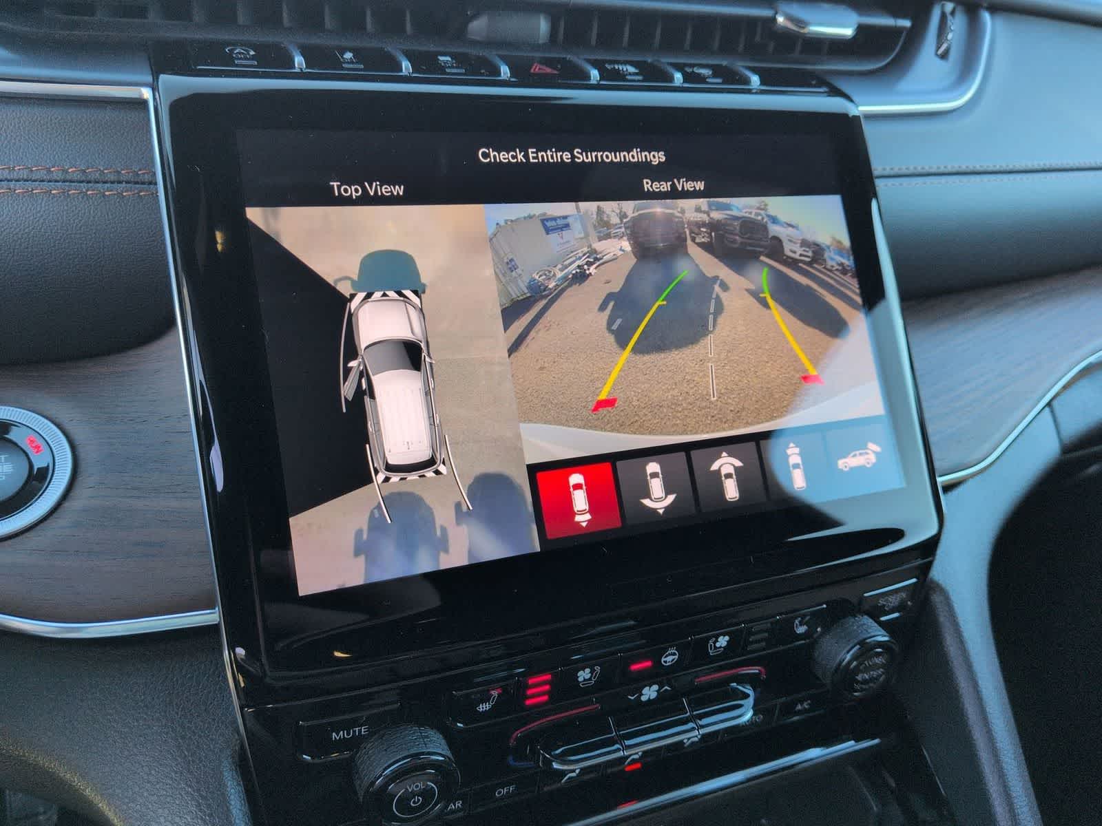 2025 Jeep Grand Cherokee GRAND CHEROKEE SUMMIT 4X4