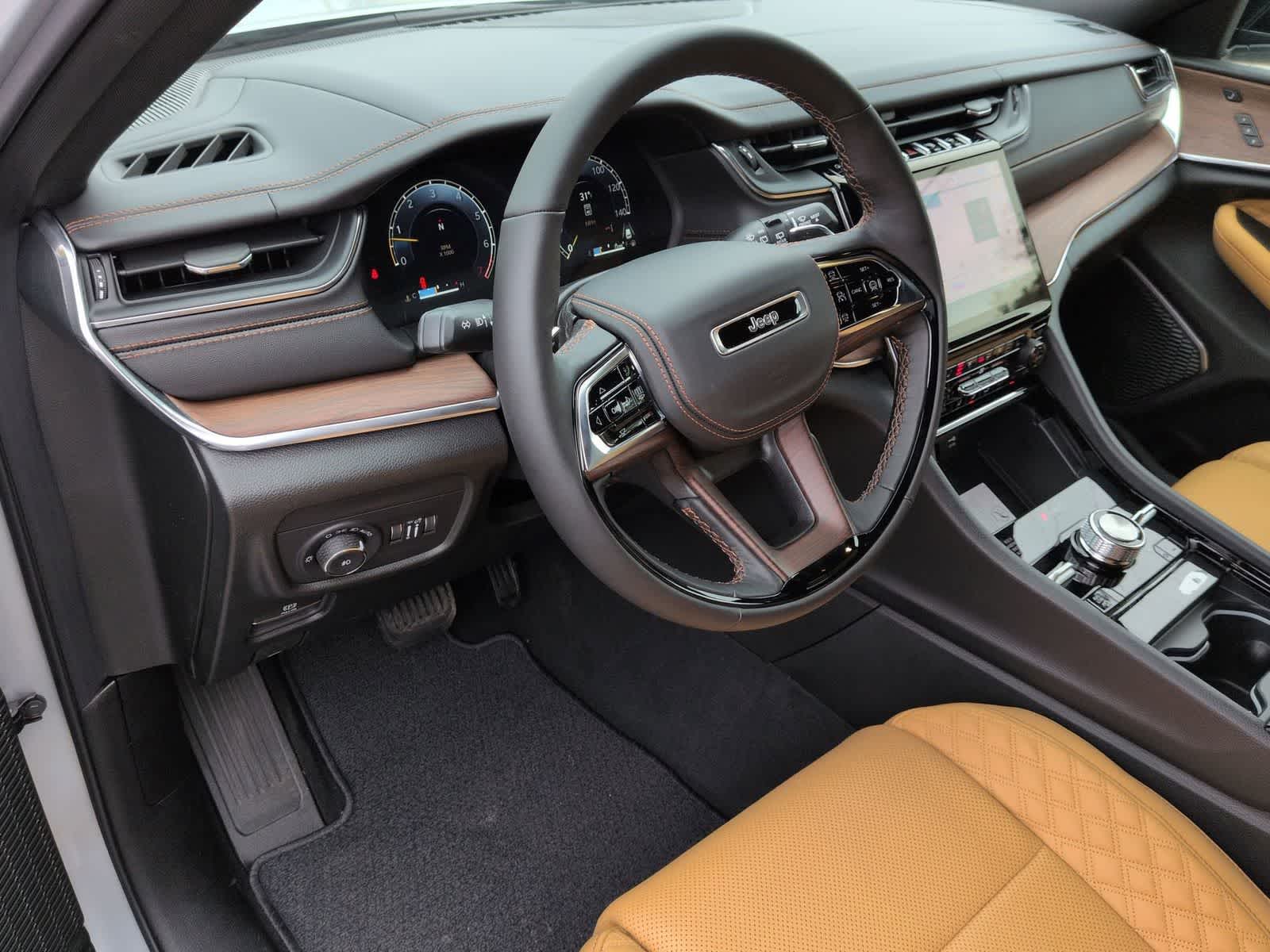 2025 Jeep Grand Cherokee GRAND CHEROKEE SUMMIT 4X4