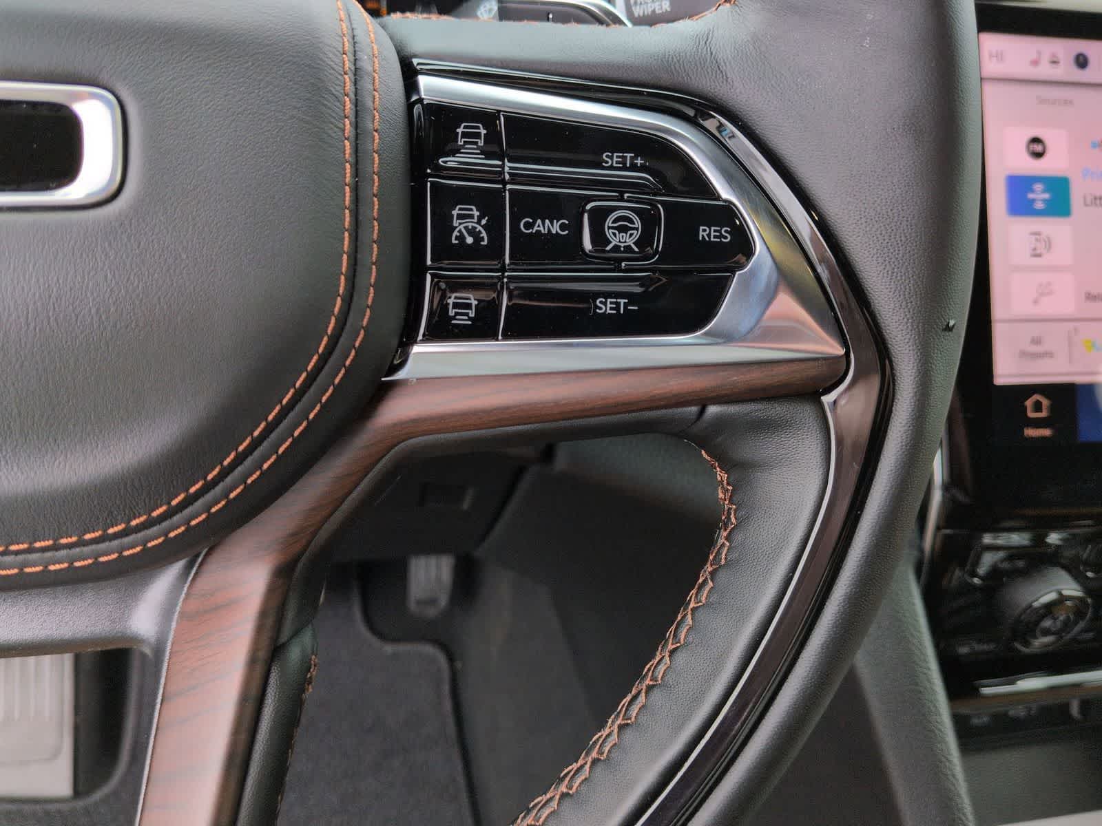 2025 Jeep Grand Cherokee GRAND CHEROKEE SUMMIT 4X4