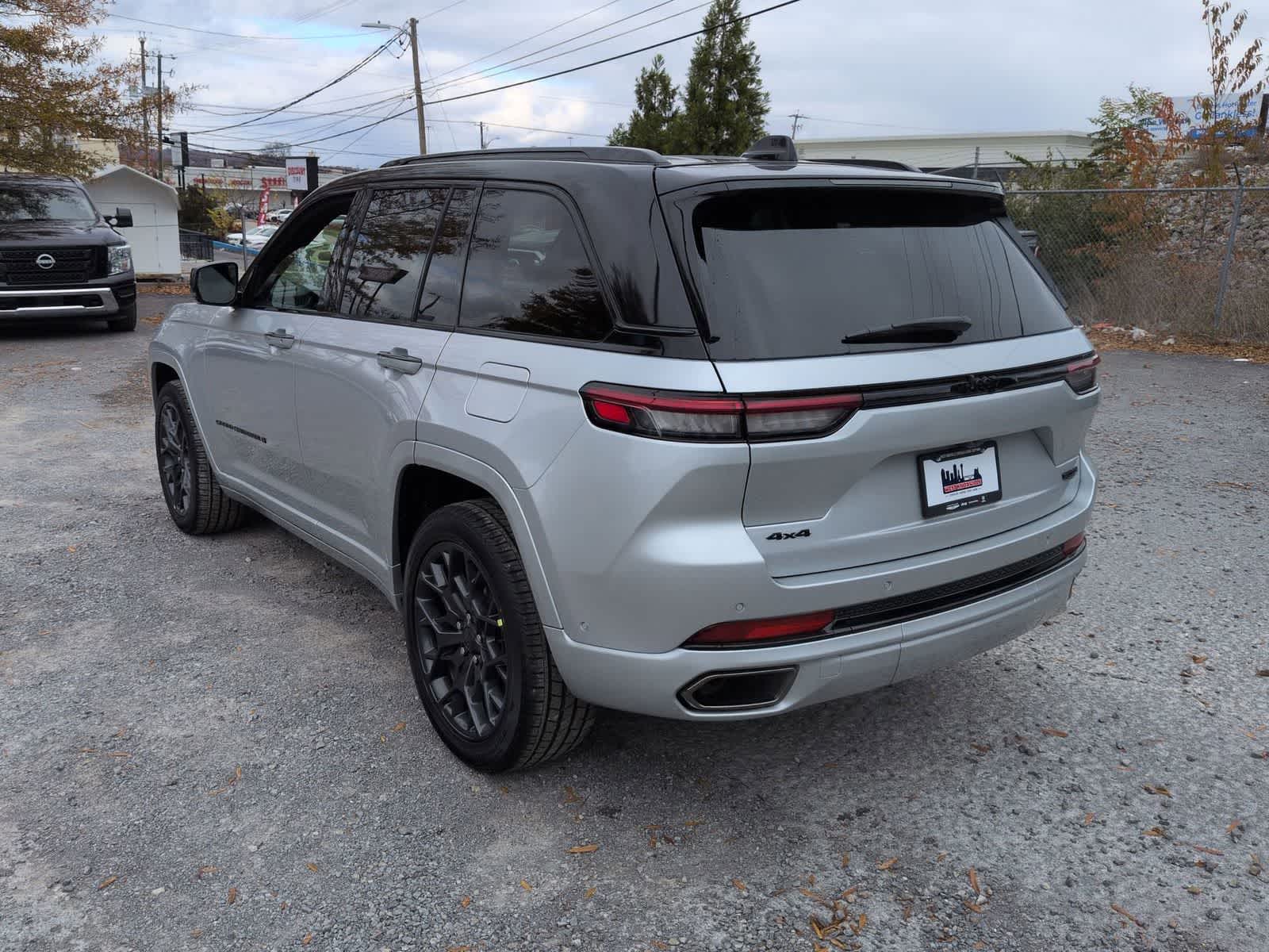 2025 Jeep Grand Cherokee GRAND CHEROKEE SUMMIT 4X4
