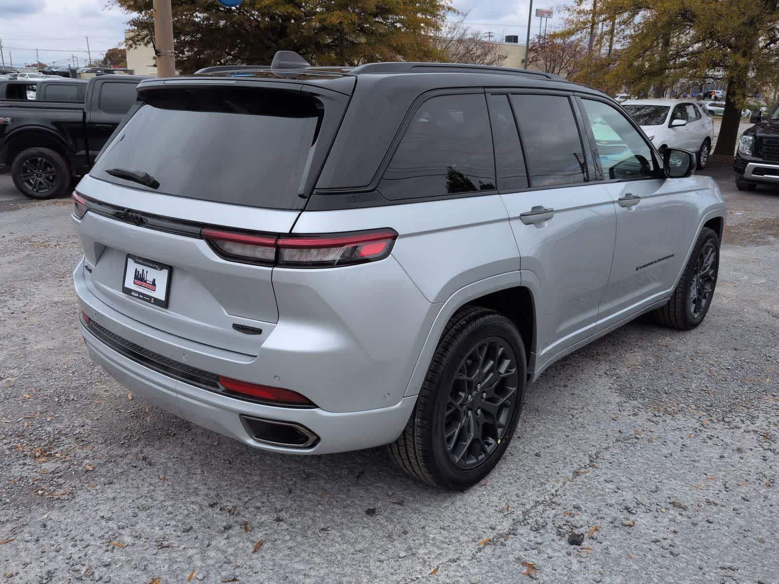 2025 Jeep Grand Cherokee GRAND CHEROKEE SUMMIT 4X4