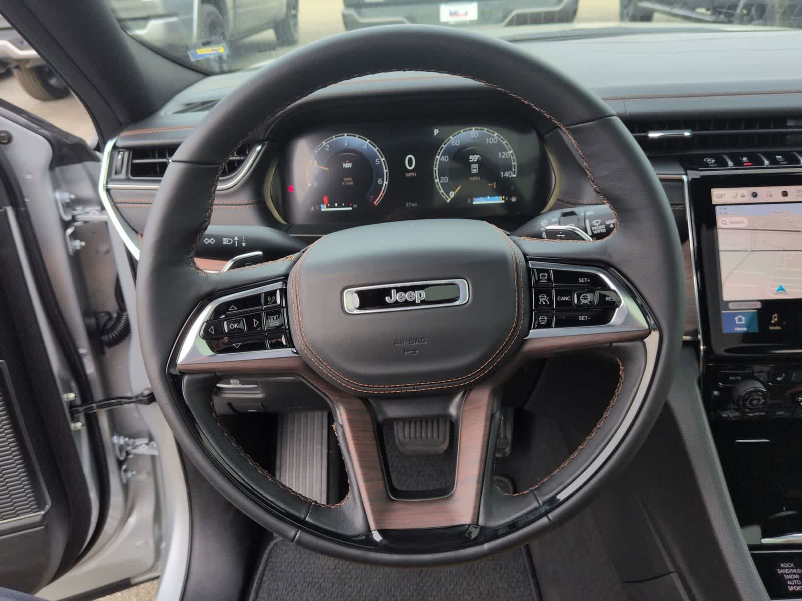 2025 Jeep Grand Cherokee GRAND CHEROKEE SUMMIT 4X4