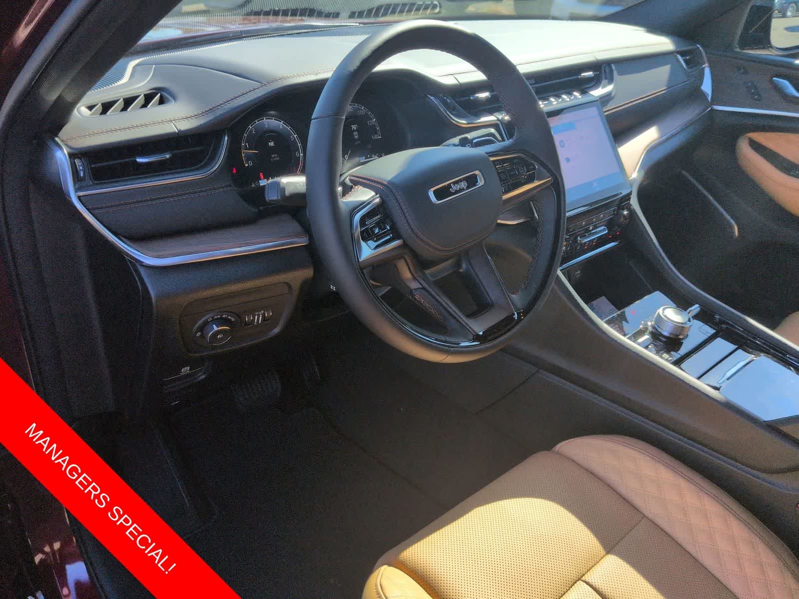 2025 Jeep Grand Cherokee GRAND CHEROKEE SUMMIT 4X4