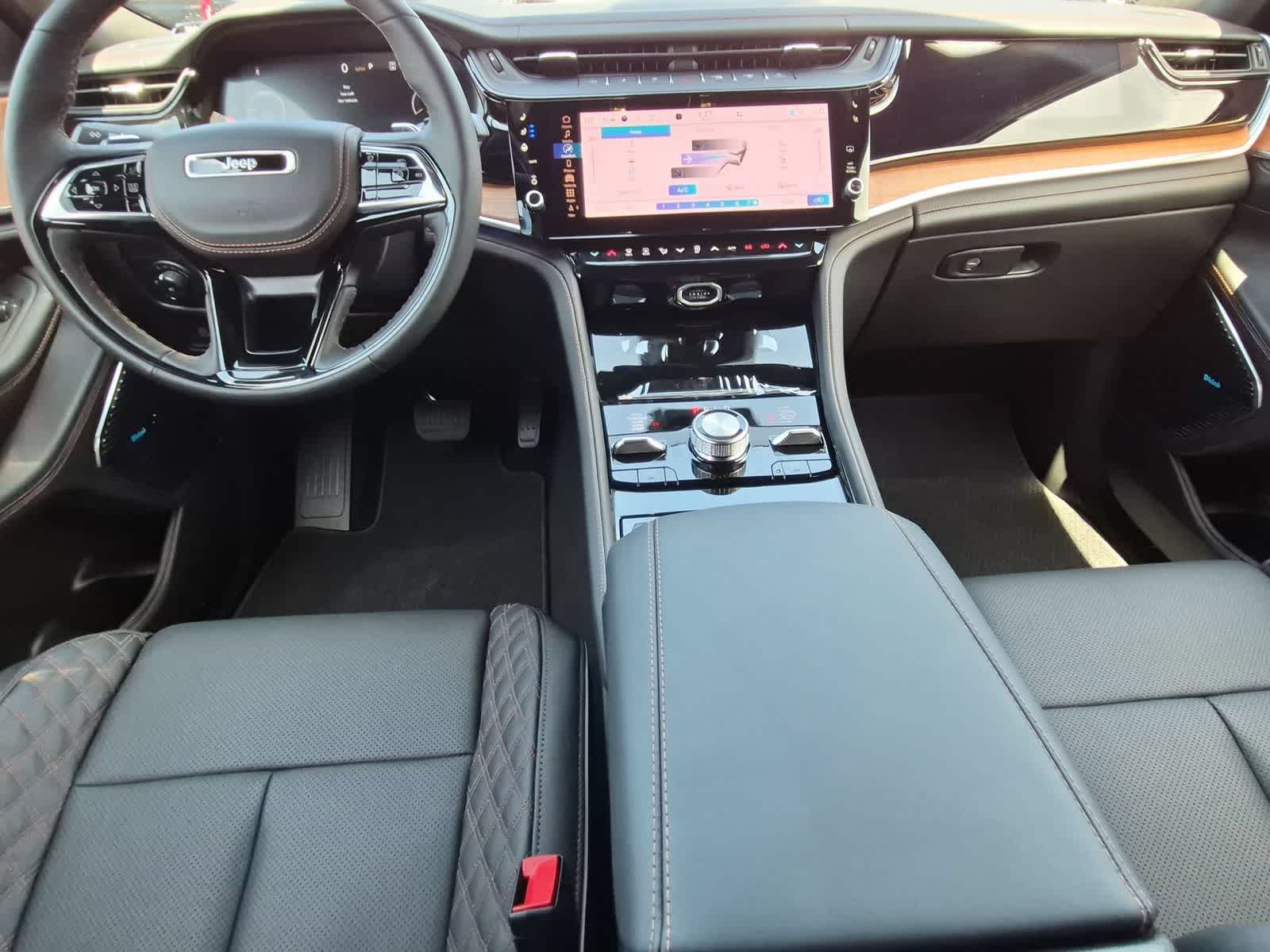 2026 Jeep Grand Cherokee GRAND CHEROKEE SUMMIT 4X4