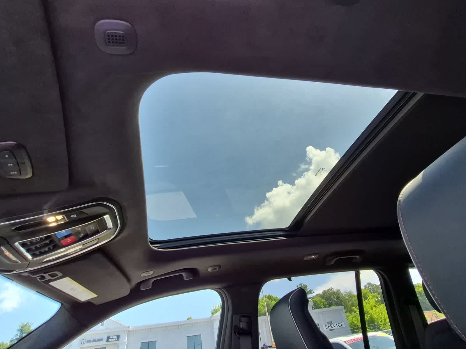 2026 Jeep Grand Cherokee GRAND CHEROKEE SUMMIT 4X4