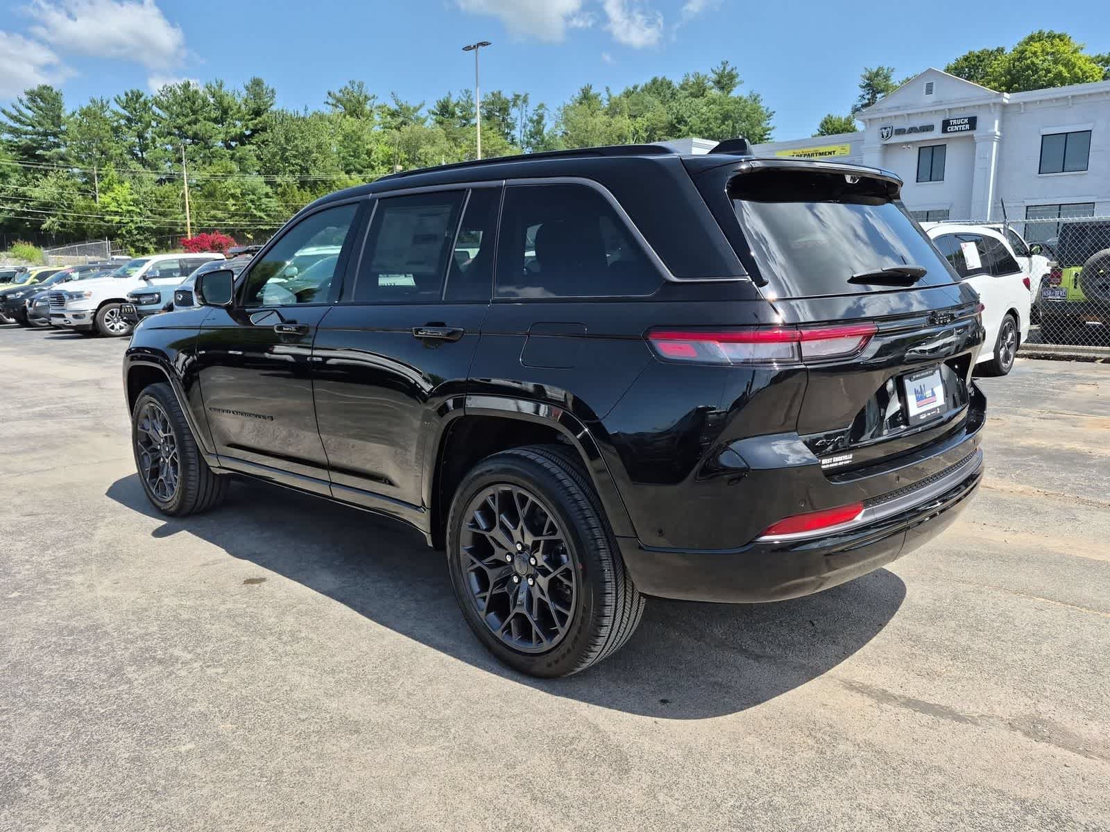 2026 Jeep Grand Cherokee GRAND CHEROKEE SUMMIT 4X4