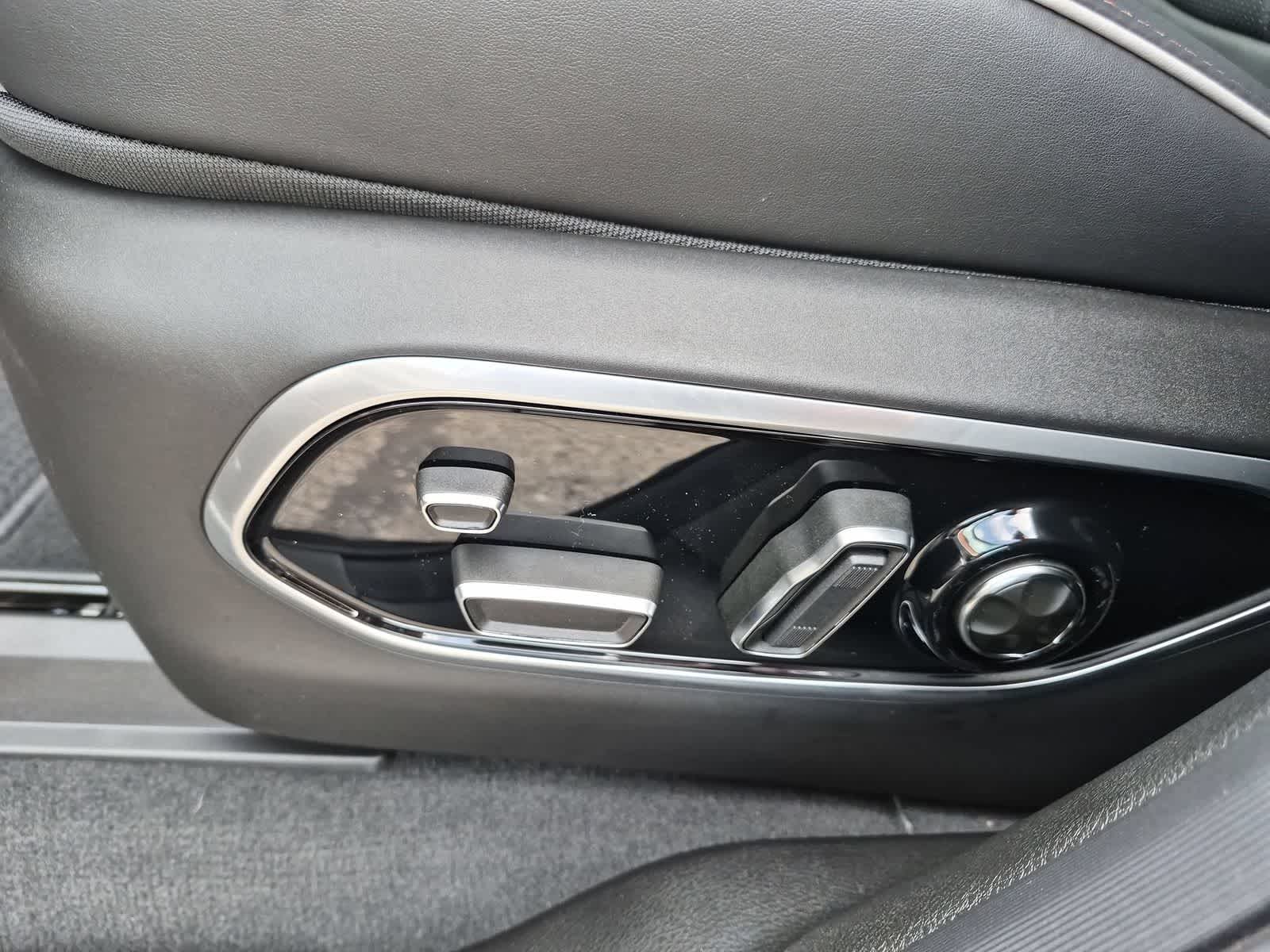 2026 Jeep Grand Cherokee GRAND CHEROKEE SUMMIT 4X4
