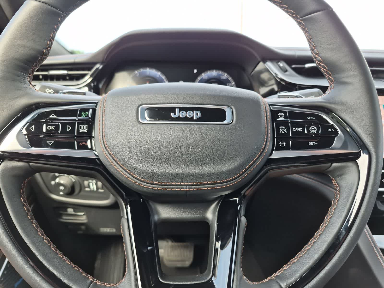 2026 Jeep Grand Cherokee GRAND CHEROKEE SUMMIT 4X4