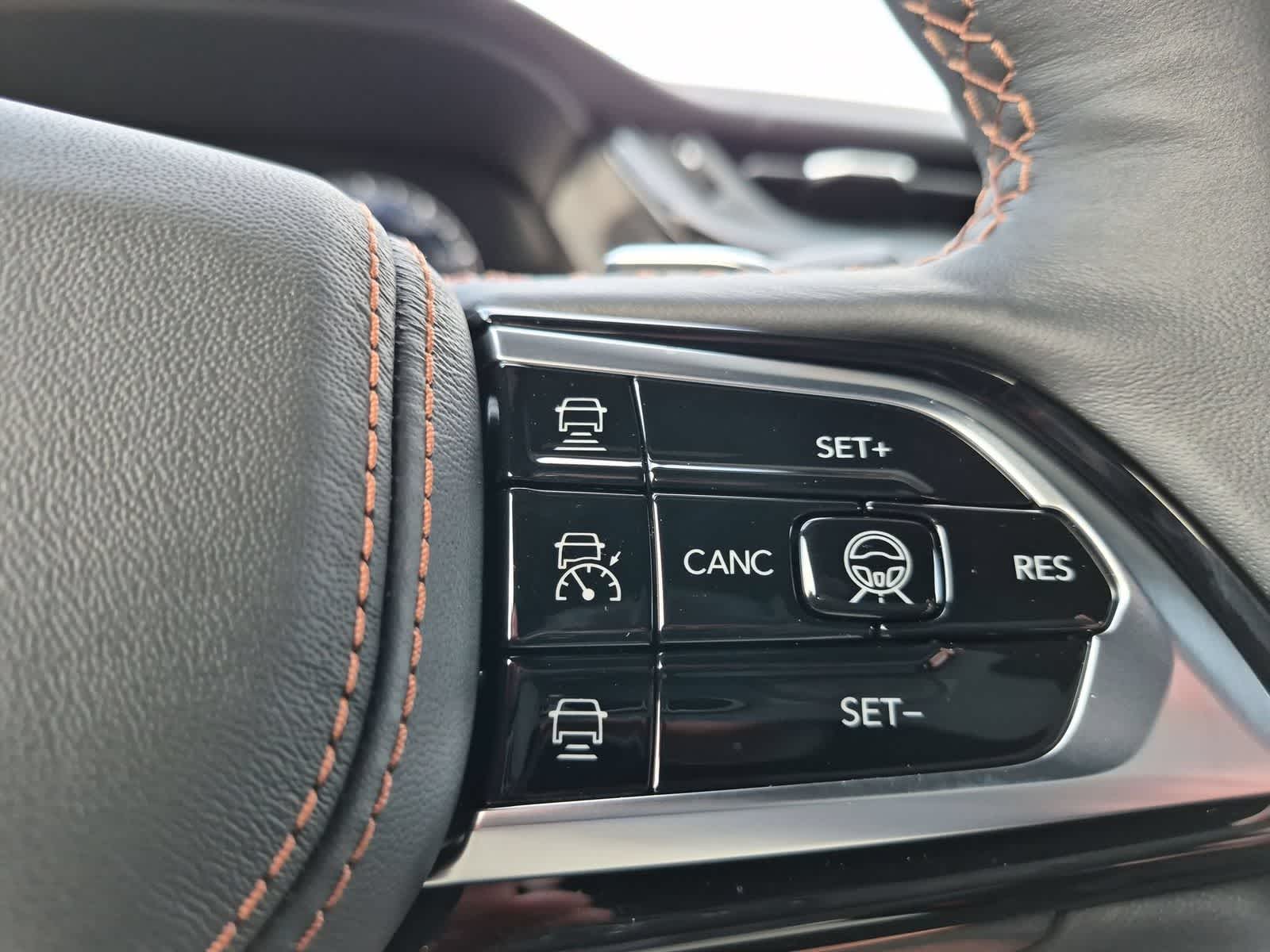 2026 Jeep Grand Cherokee GRAND CHEROKEE SUMMIT 4X4