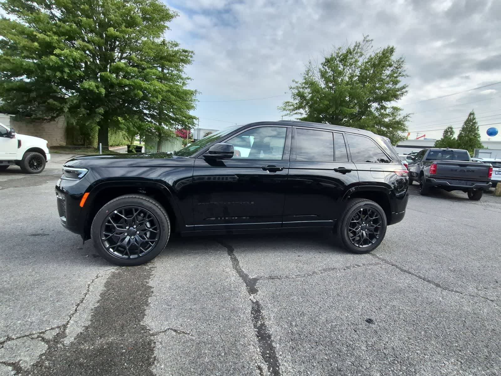 2026 Jeep Grand Cherokee GRAND CHEROKEE SUMMIT 4X4