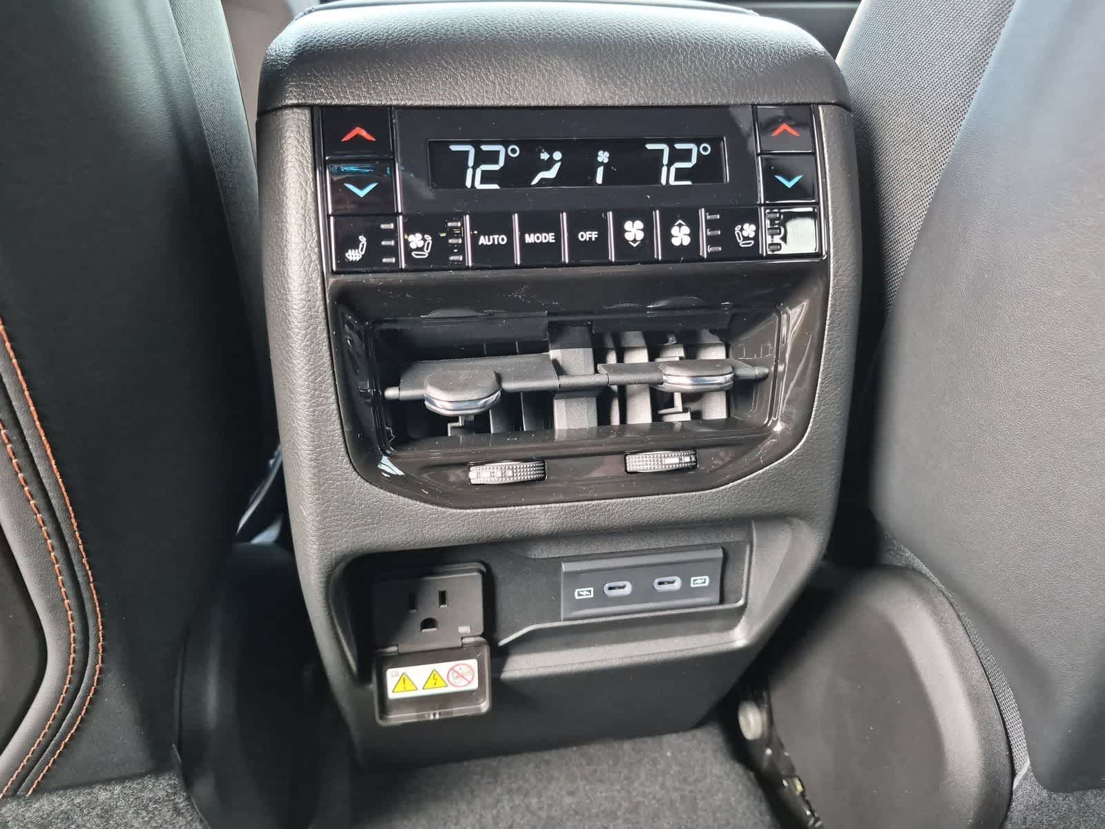 2026 Jeep Grand Cherokee GRAND CHEROKEE SUMMIT 4X4