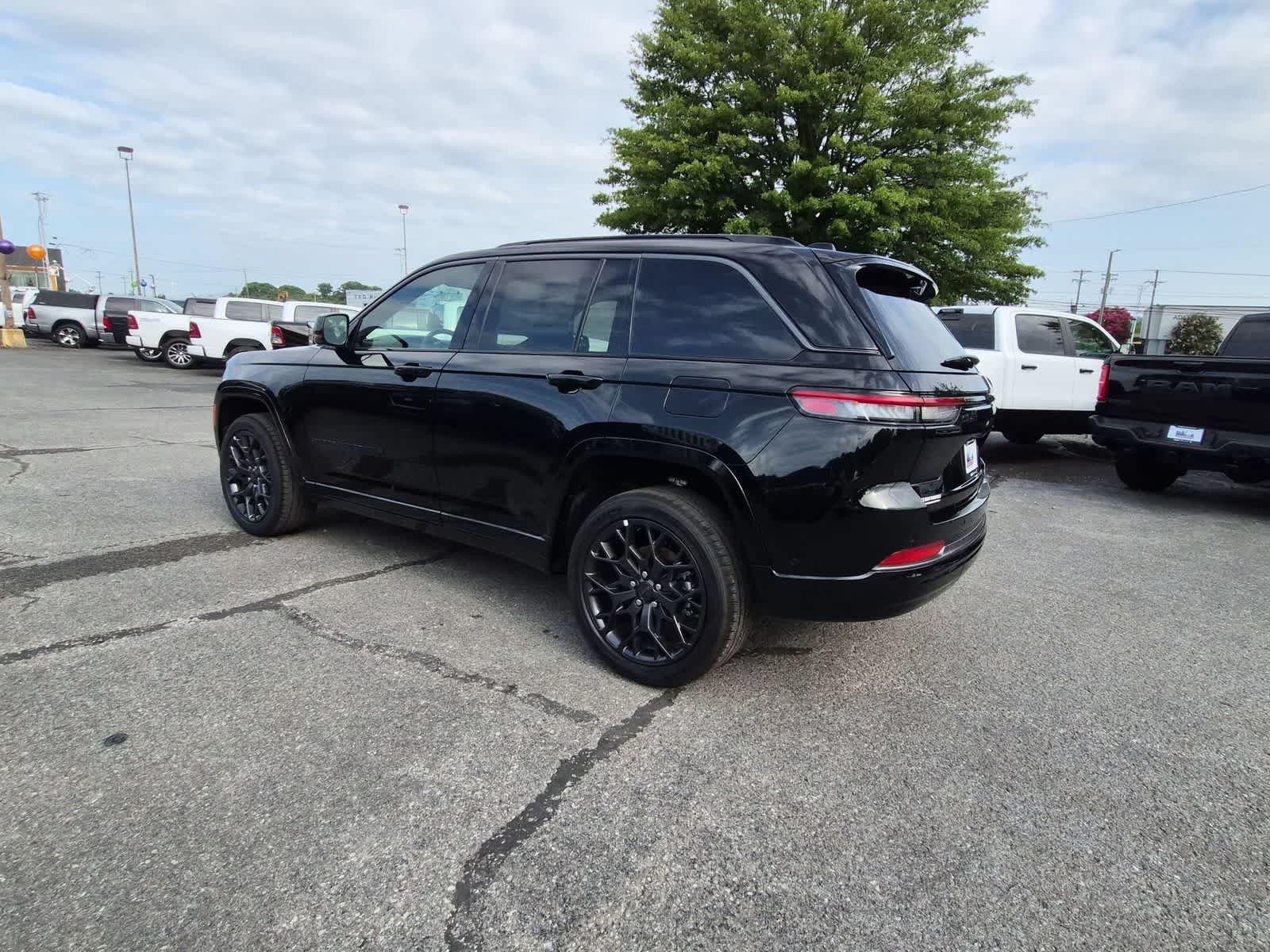 2026 Jeep Grand Cherokee GRAND CHEROKEE SUMMIT 4X4