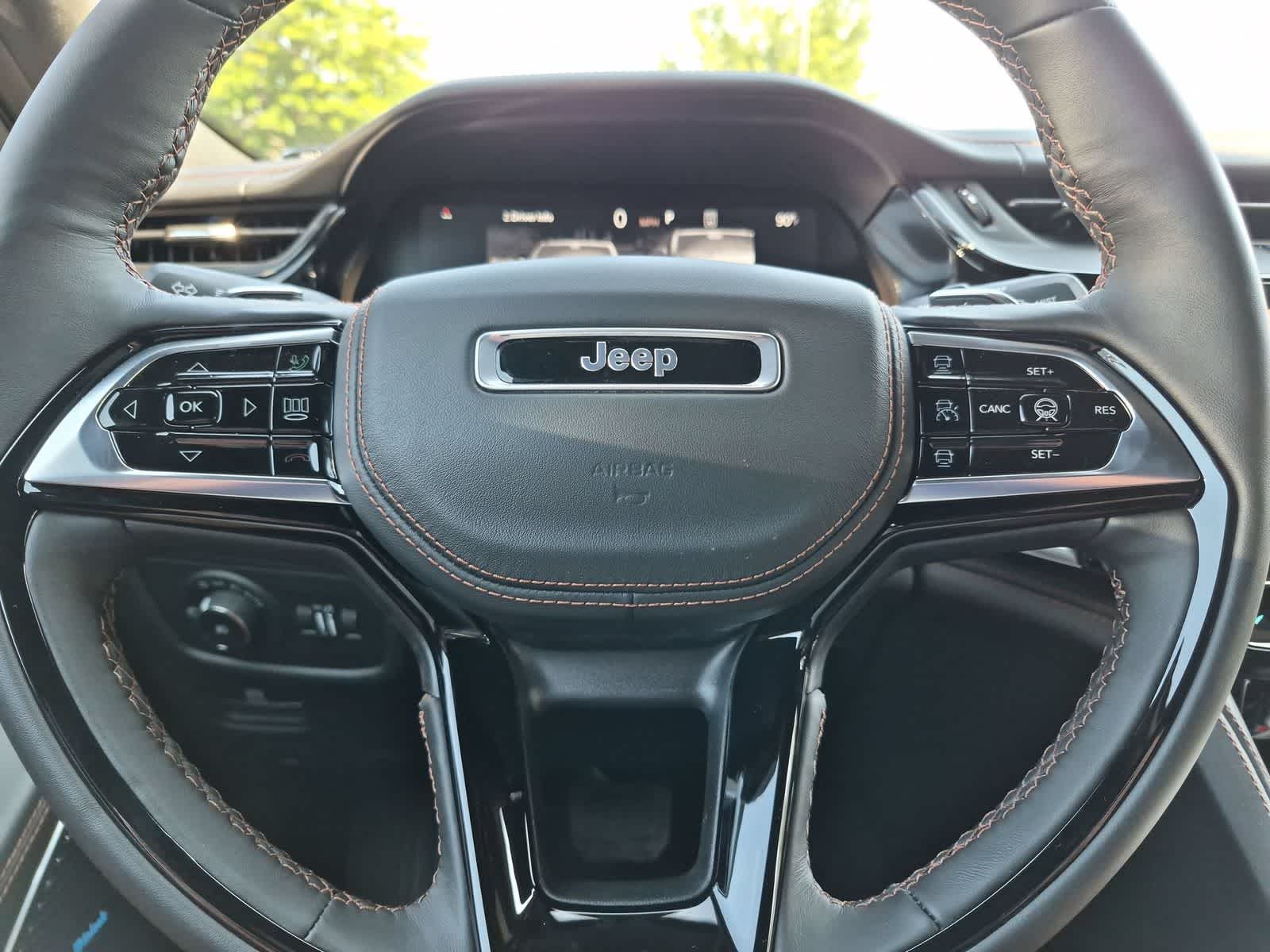 2026 Jeep Grand Cherokee GRAND CHEROKEE SUMMIT 4X4