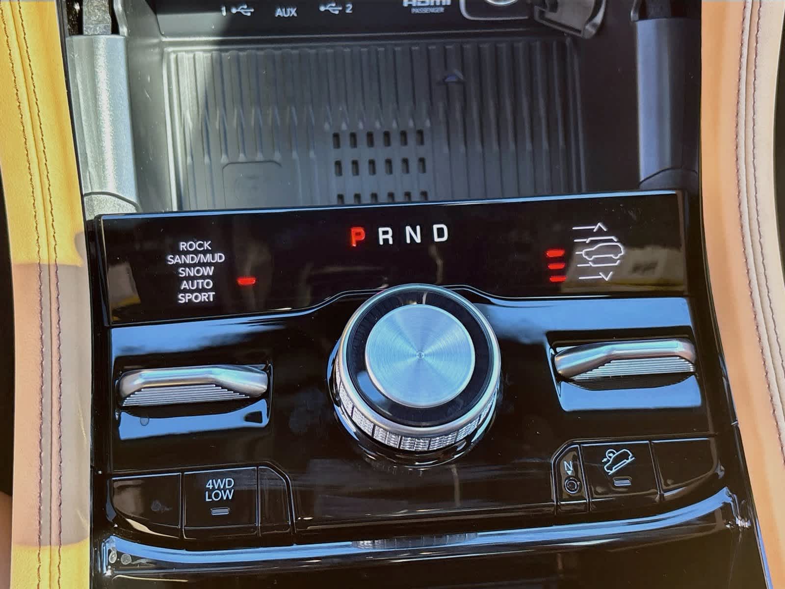2027 Jeep Grand Cherokee GRAND CHEROKEE SUMMIT 4X4
