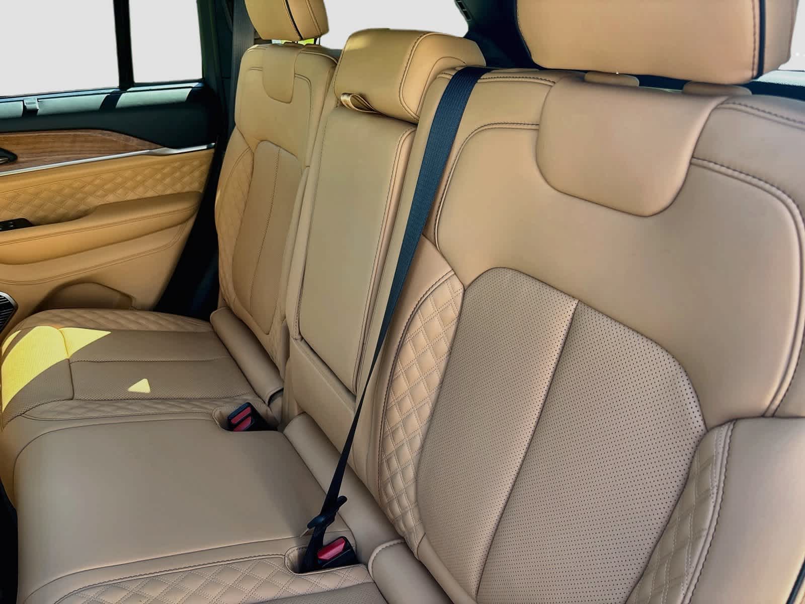 2027 Jeep Grand Cherokee GRAND CHEROKEE SUMMIT 4X4