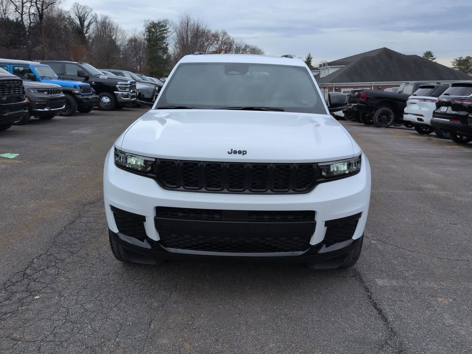 2025 Jeep Grand Cherokee GRAND CHEROKEE L ALTITUDE X 4X4