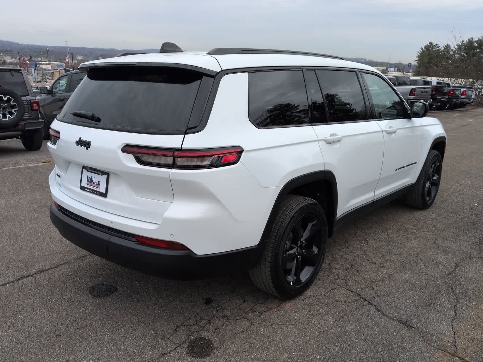 2025 Jeep Grand Cherokee GRAND CHEROKEE L ALTITUDE X 4X4