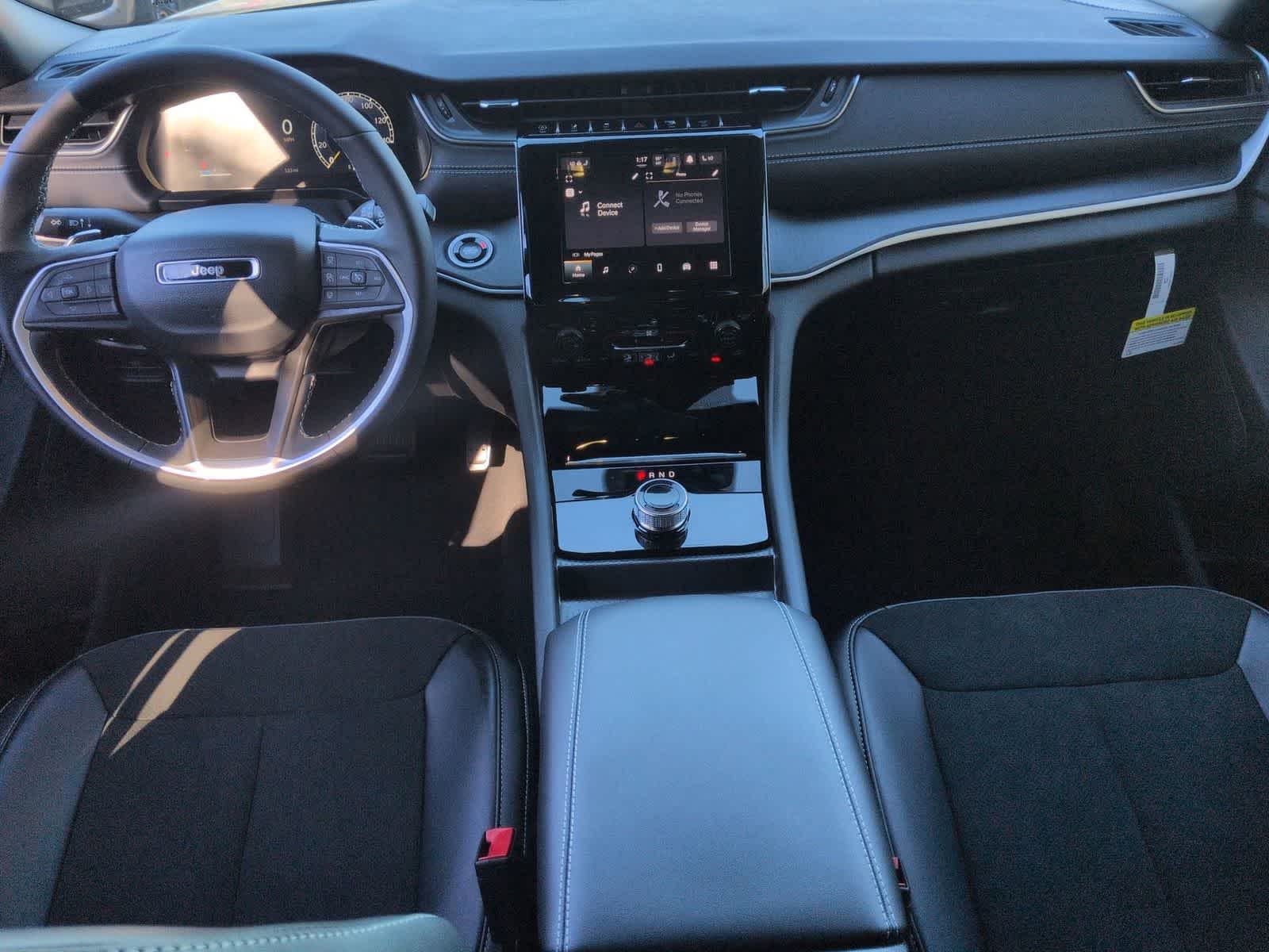 2025 Jeep Grand Cherokee GRAND CHEROKEE L ALTITUDE 4X4