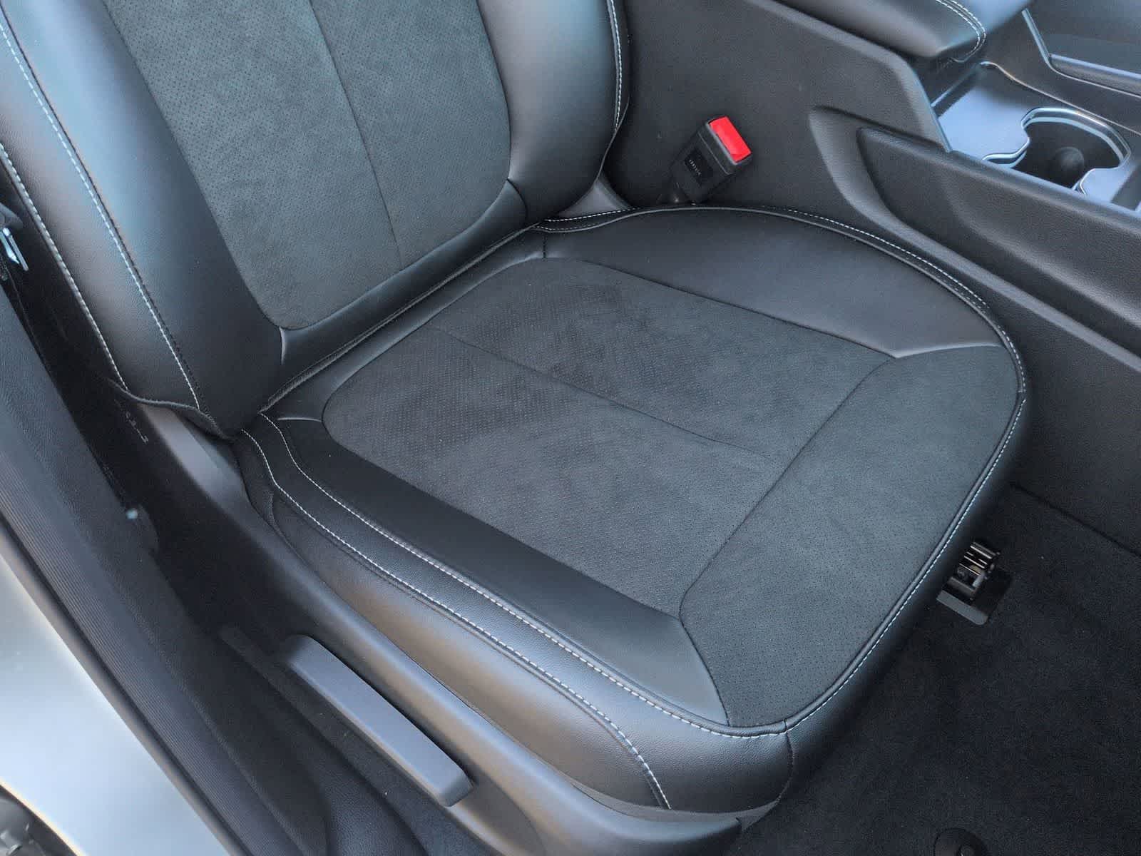 2025 Jeep Grand Cherokee GRAND CHEROKEE L ALTITUDE 4X4