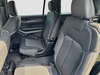 2026 Jeep Grand Cherokee GRAND CHEROKEE L LAREDO X 4X4
