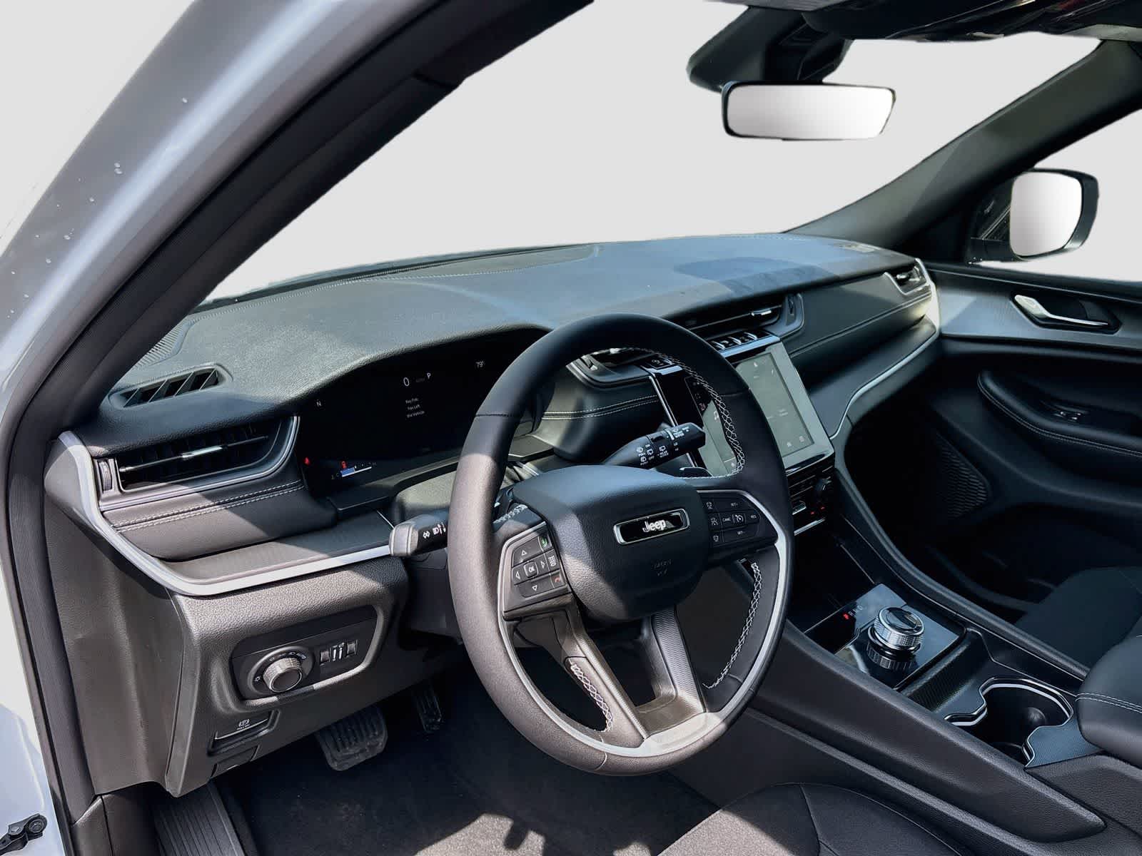 2026 Jeep Grand Cherokee GRAND CHEROKEE L LAREDO X 4X4