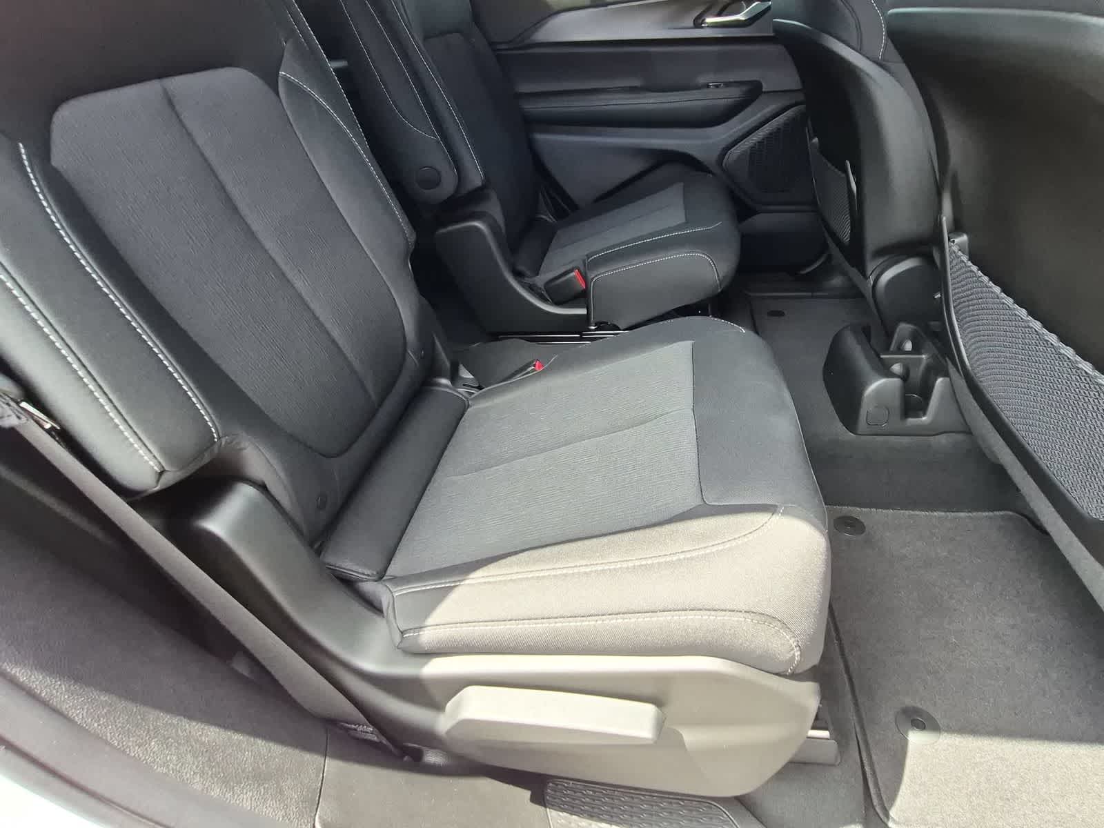 2026 Jeep Grand Cherokee GRAND CHEROKEE L LAREDO X 4X4