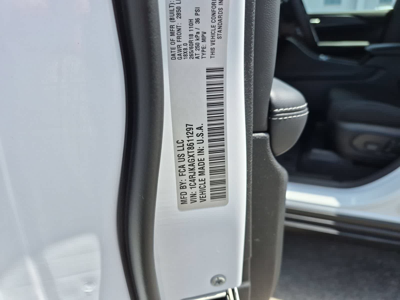 2026 Jeep Grand Cherokee GRAND CHEROKEE L LAREDO X 4X4