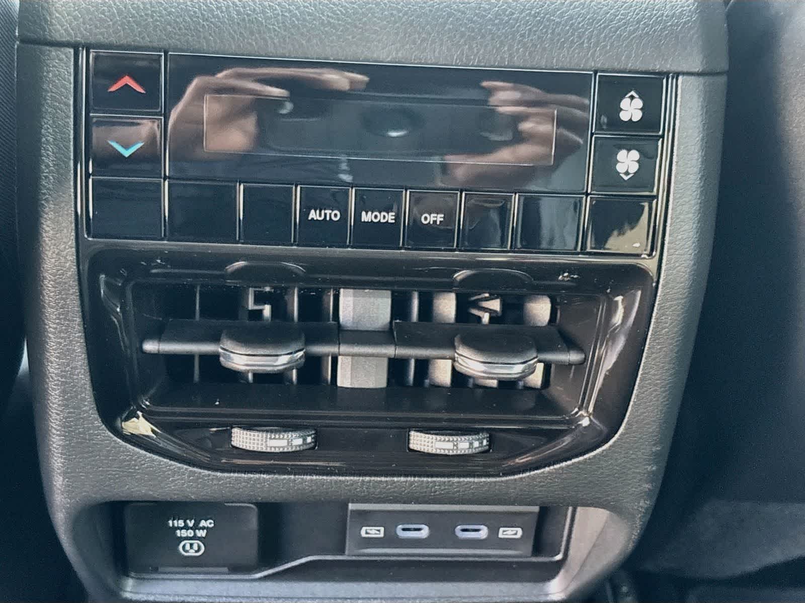 2026 Jeep Grand Cherokee GRAND CHEROKEE L LAREDO ALTITUDE 4X4
