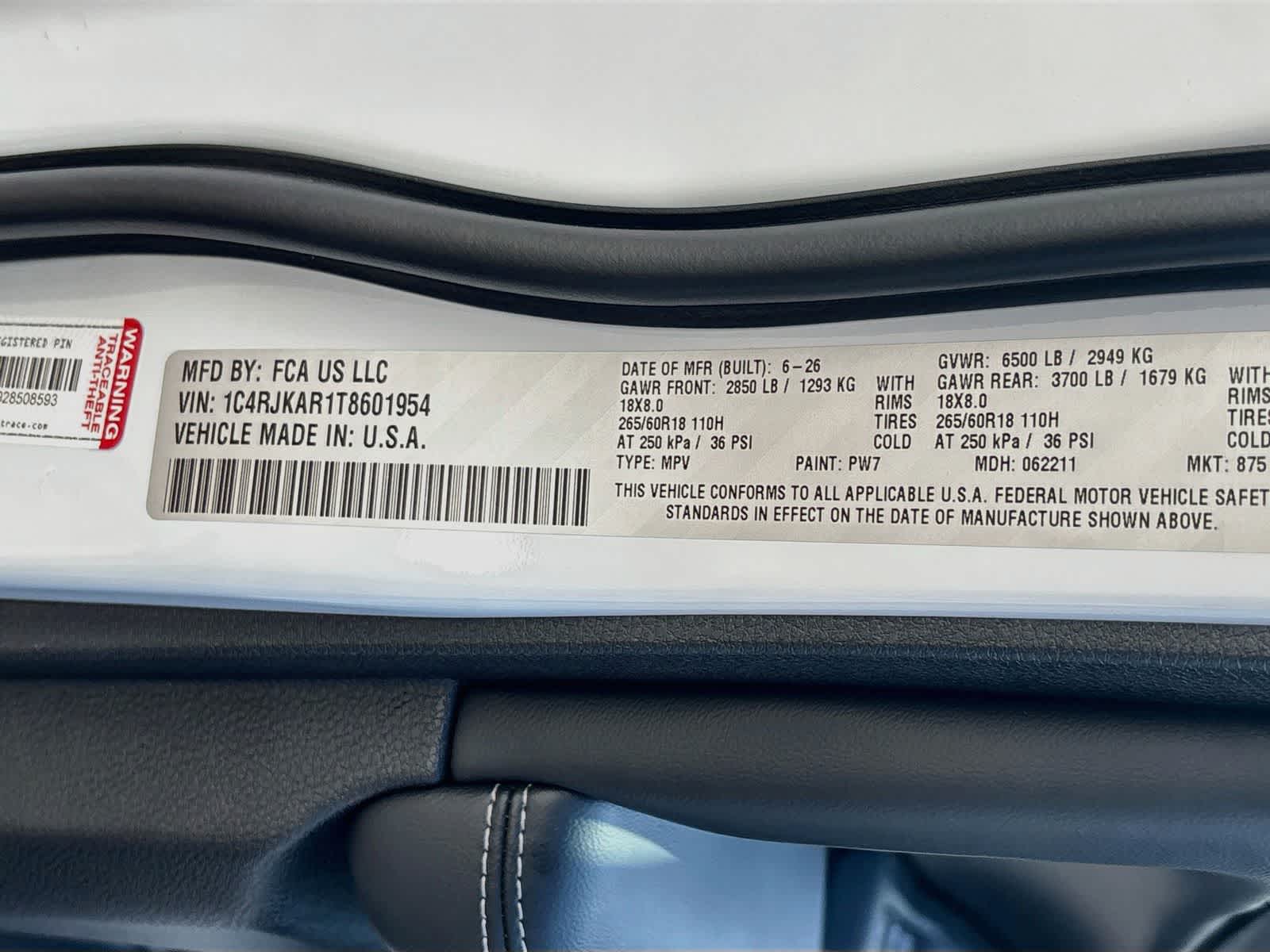 2026 Jeep Grand Cherokee GRAND CHEROKEE L LAREDO ALTITUDE 4X4