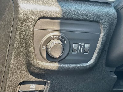 2027 Jeep Grand Cherokee Laredo Altitude