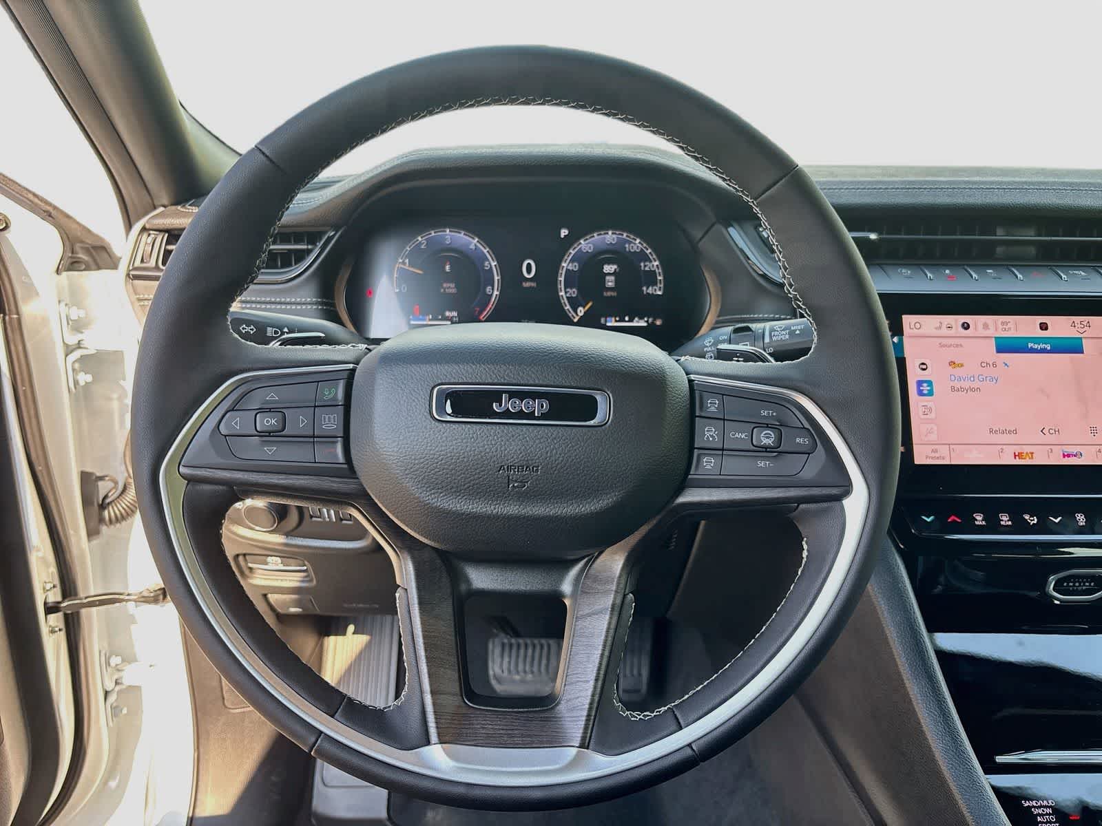 2027 Jeep Grand Cherokee Laredo Altitude