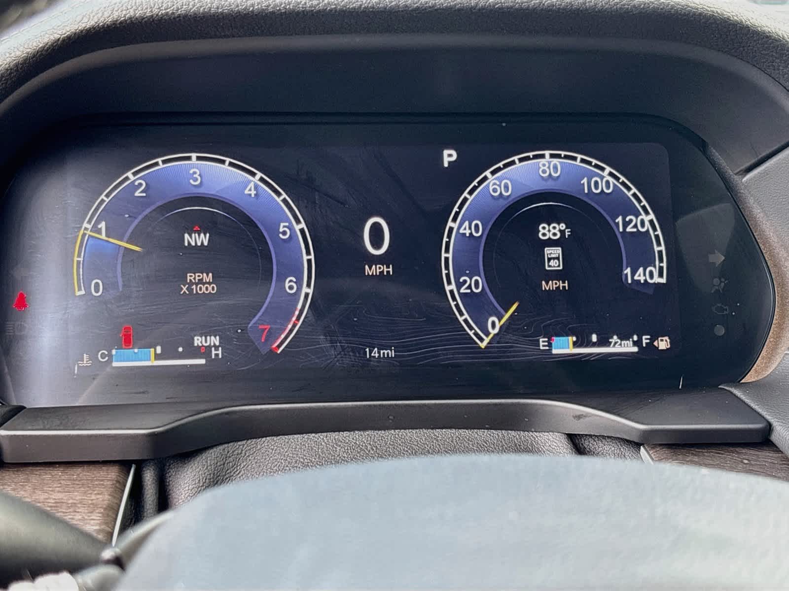 2027 Jeep Grand Cherokee GRAND CHEROKEE L LAREDO ALTITUDE 4X4
