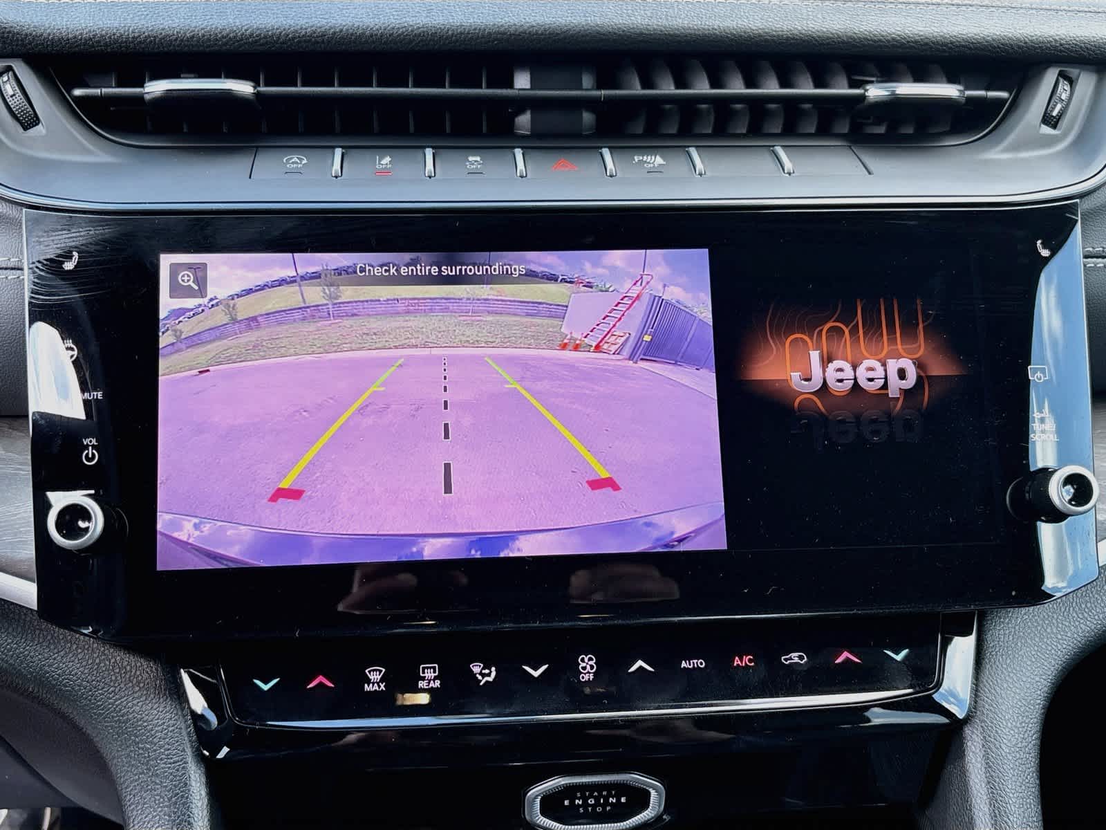 2027 Jeep Grand Cherokee GRAND CHEROKEE L LAREDO ALTITUDE 4X4