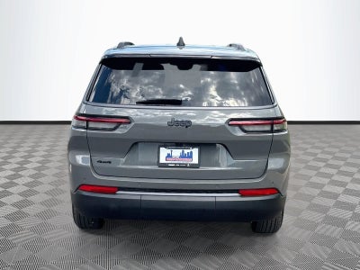 2027 Jeep Grand Cherokee Laredo Altitude