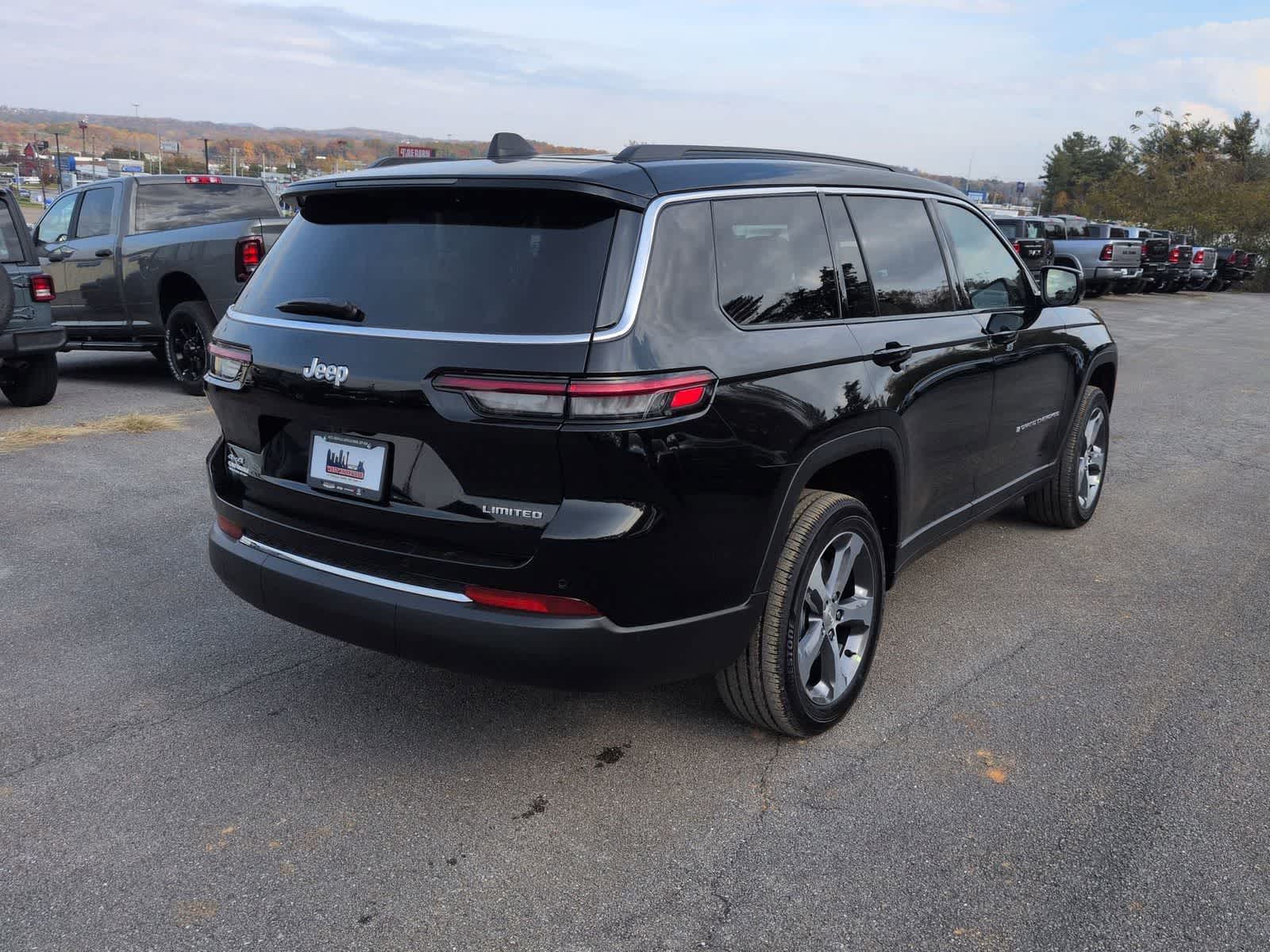 2025 Jeep Grand Cherokee GRAND CHEROKEE L LIMITED 4X4