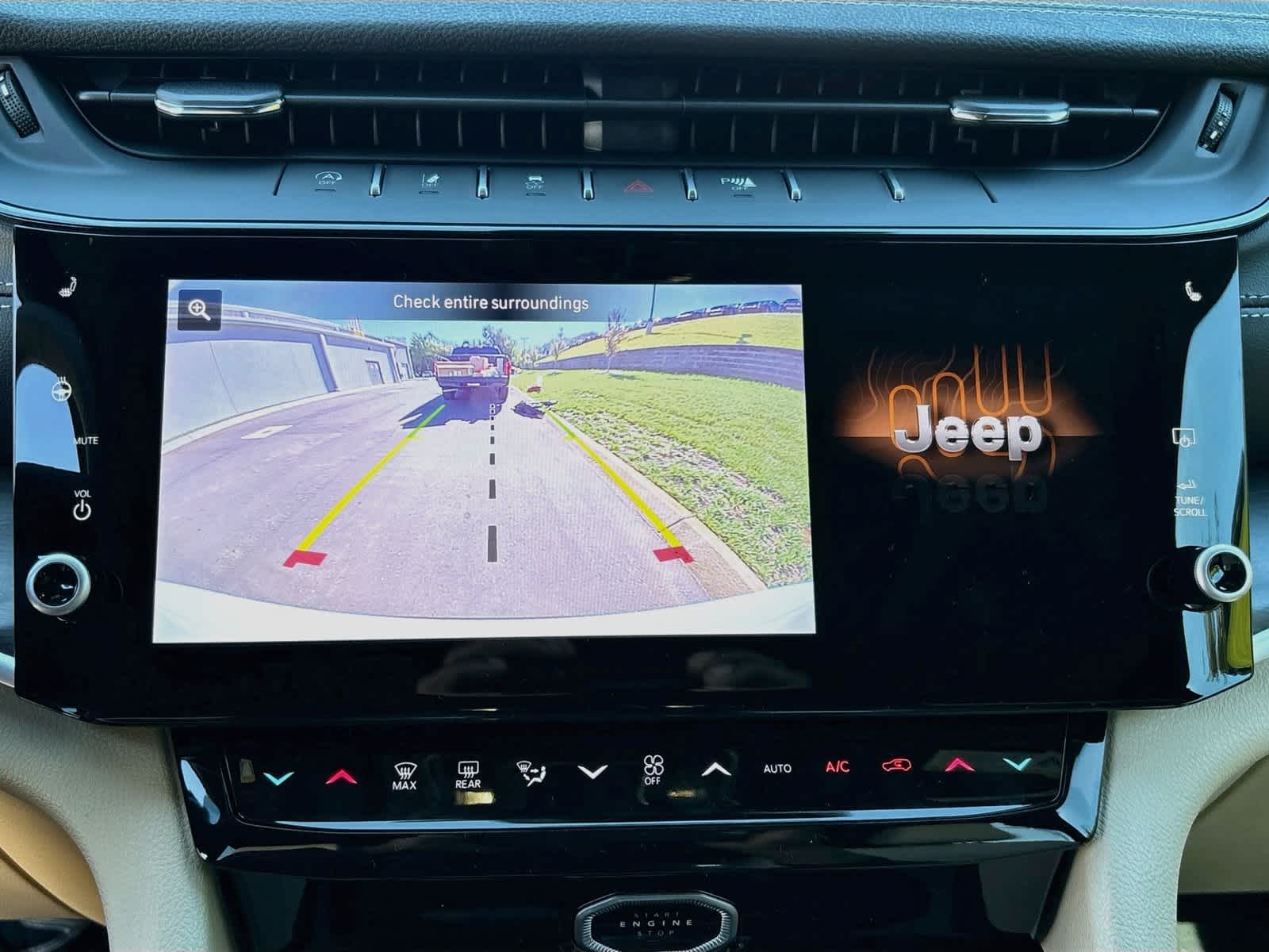 2027 Jeep Grand Cherokee GRAND CHEROKEE L LIMITED 4X4