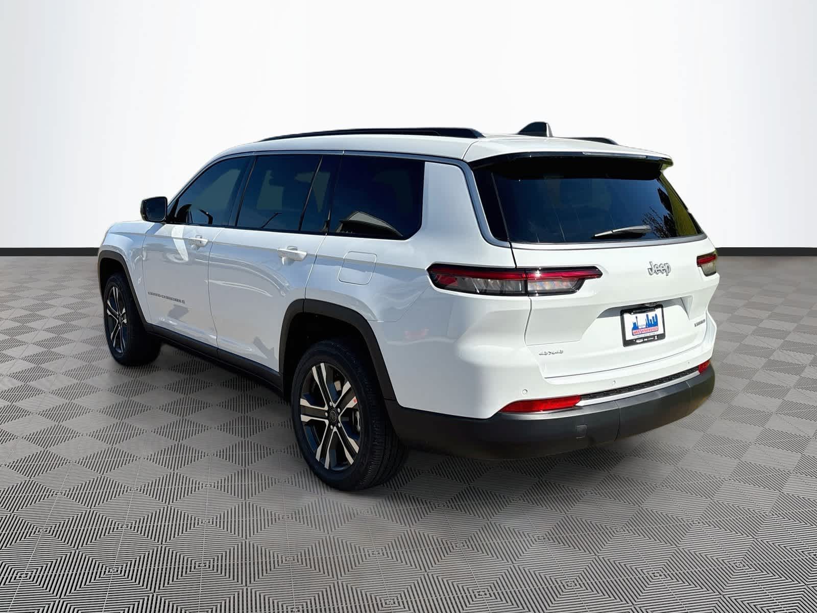 2027 Jeep Grand Cherokee GRAND CHEROKEE L LIMITED 4X4