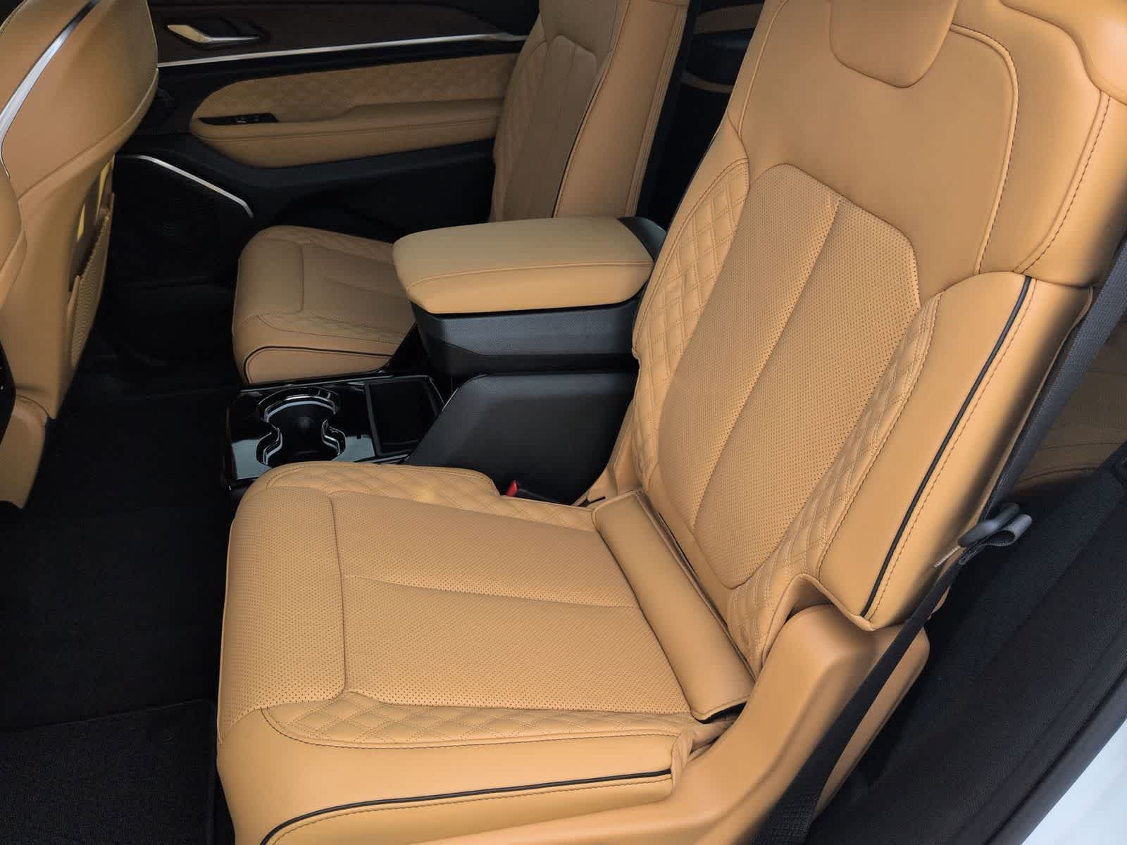 2025 Jeep Grand Cherokee GRAND CHEROKEE L SUMMIT 4X4