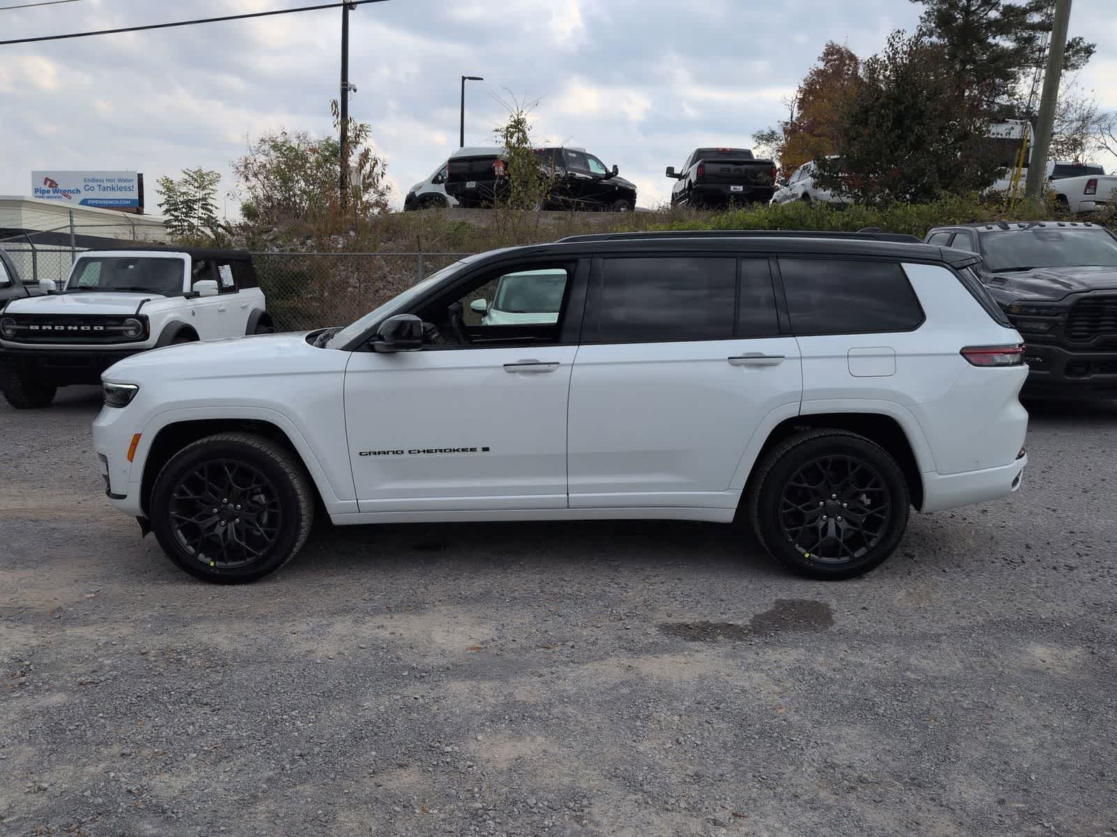 2025 Jeep Grand Cherokee GRAND CHEROKEE L SUMMIT 4X4