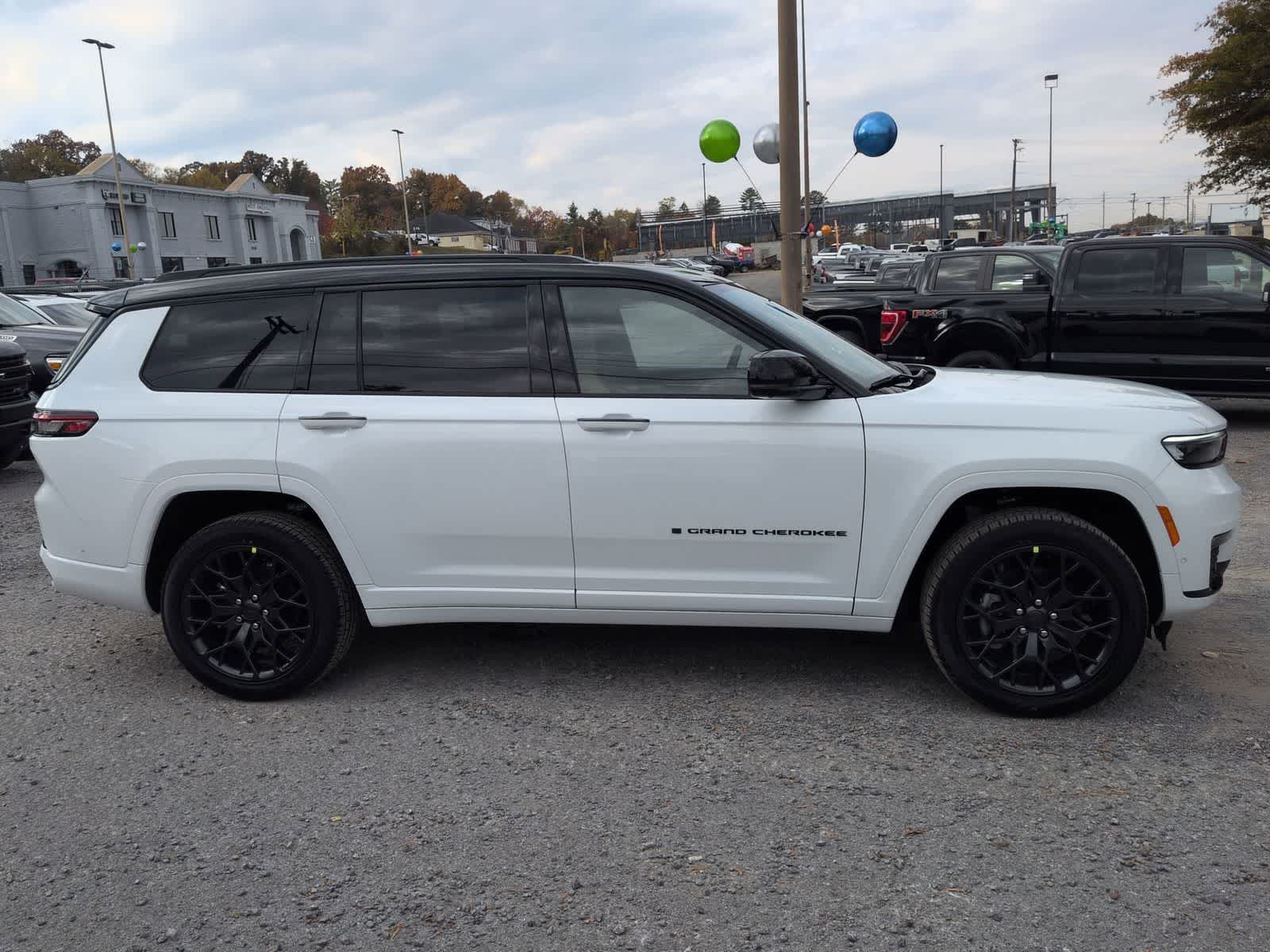 2025 Jeep Grand Cherokee GRAND CHEROKEE L SUMMIT 4X4