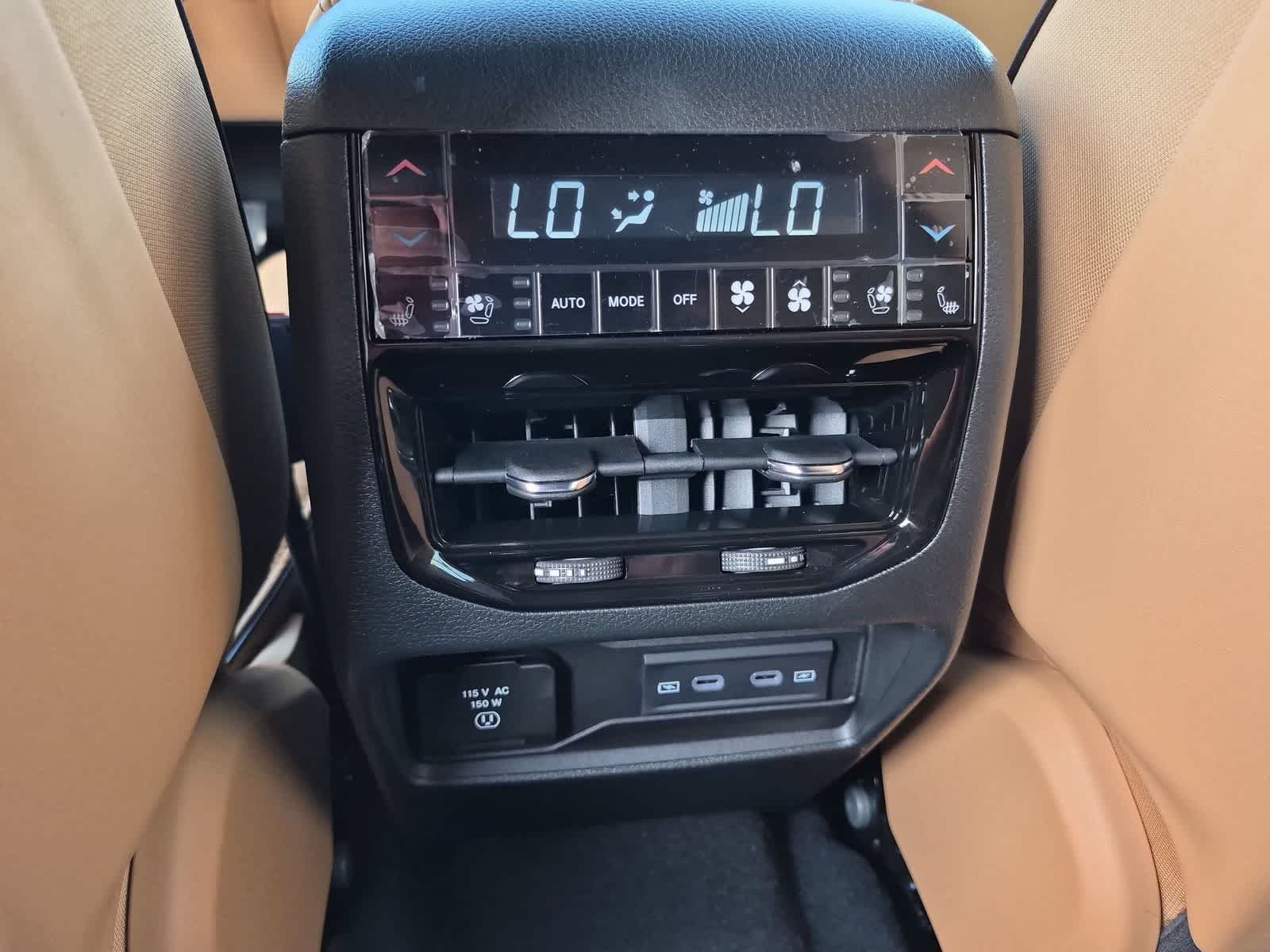 2026 Jeep Grand Cherokee GRAND CHEROKEE L SUMMIT 4X4