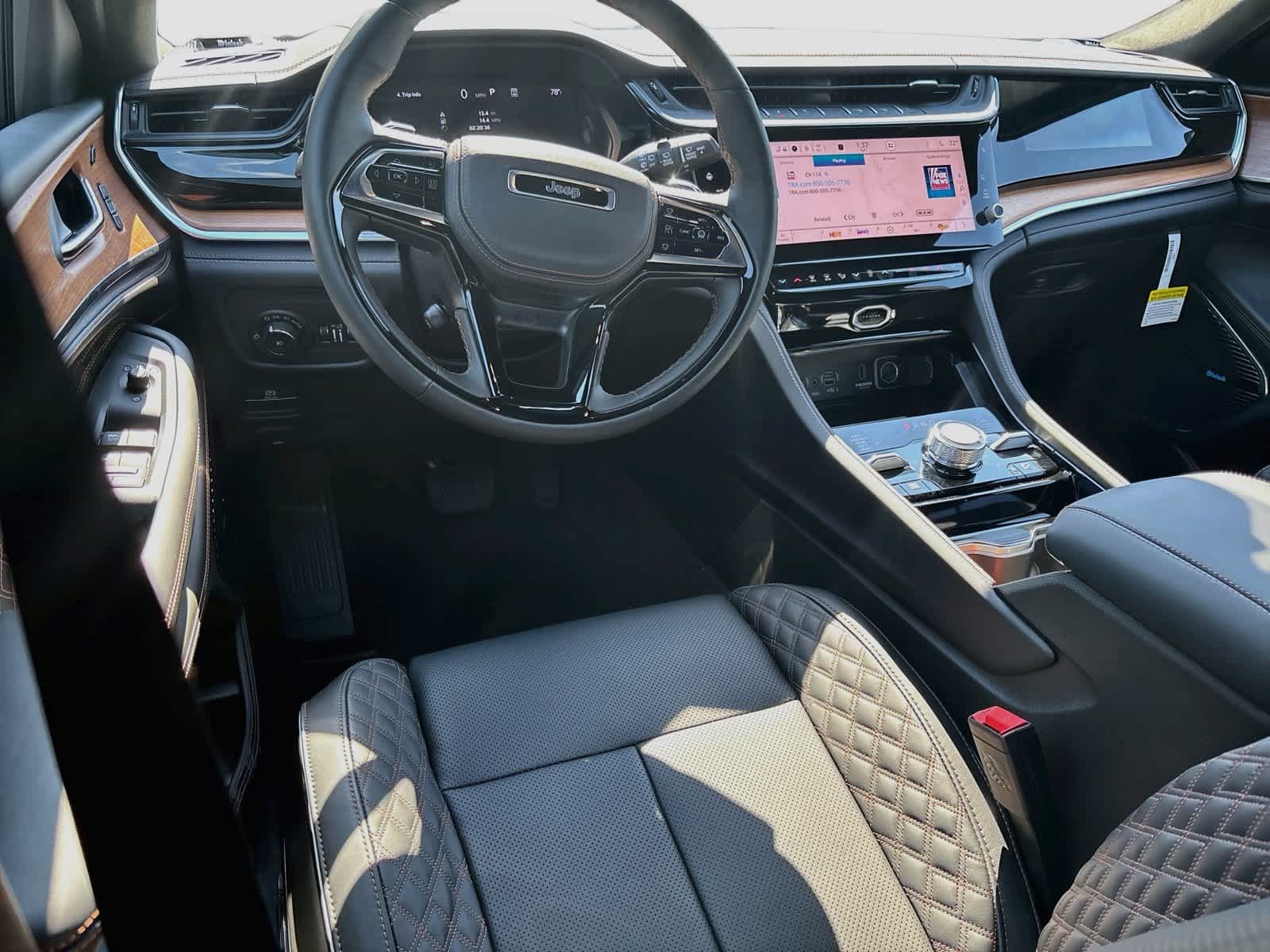 2027 Jeep Grand Cherokee GRAND CHEROKEE L SUMMIT 4X4