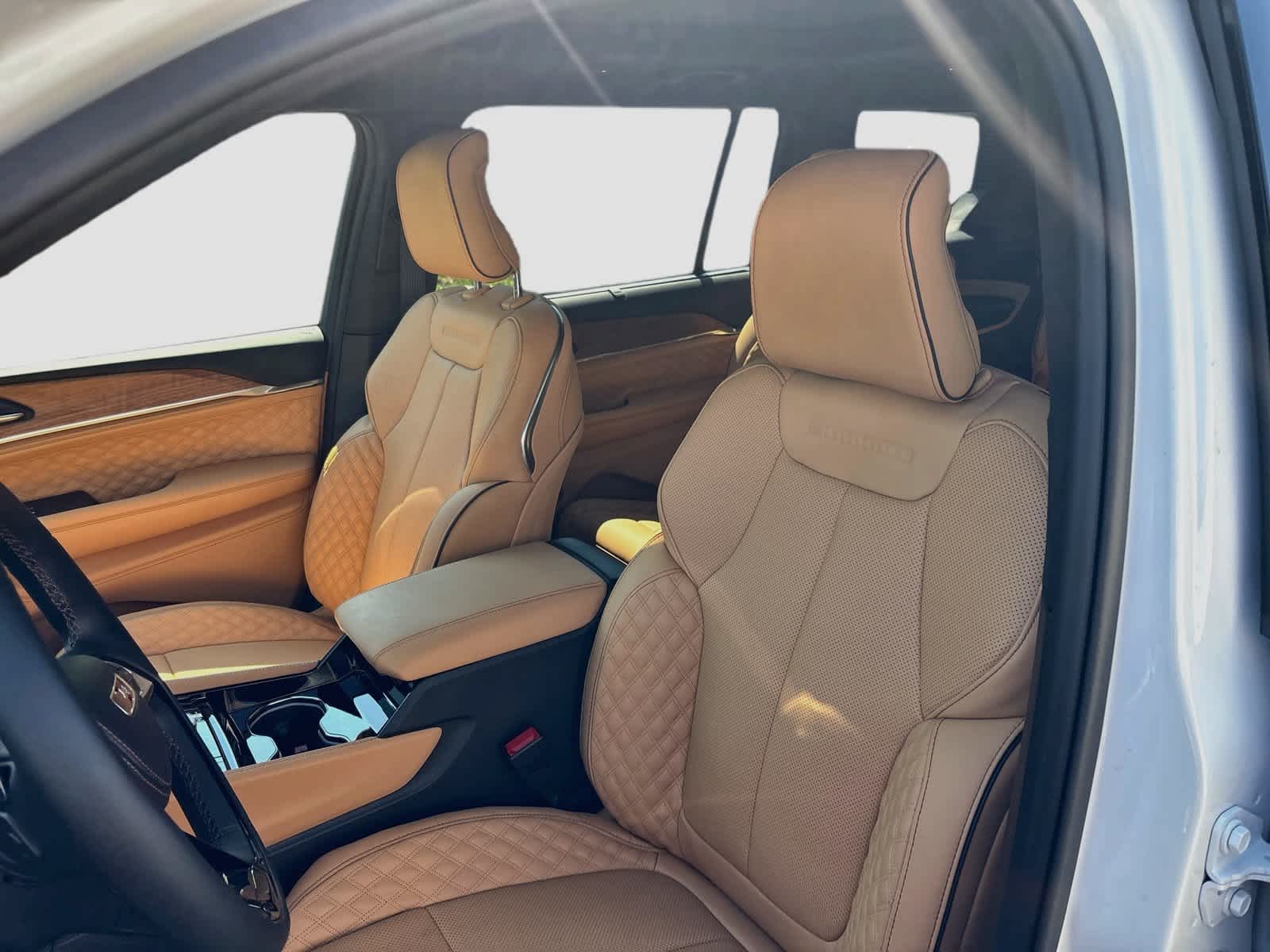 2027 Jeep Grand Cherokee GRAND CHEROKEE L SUMMIT 4X4