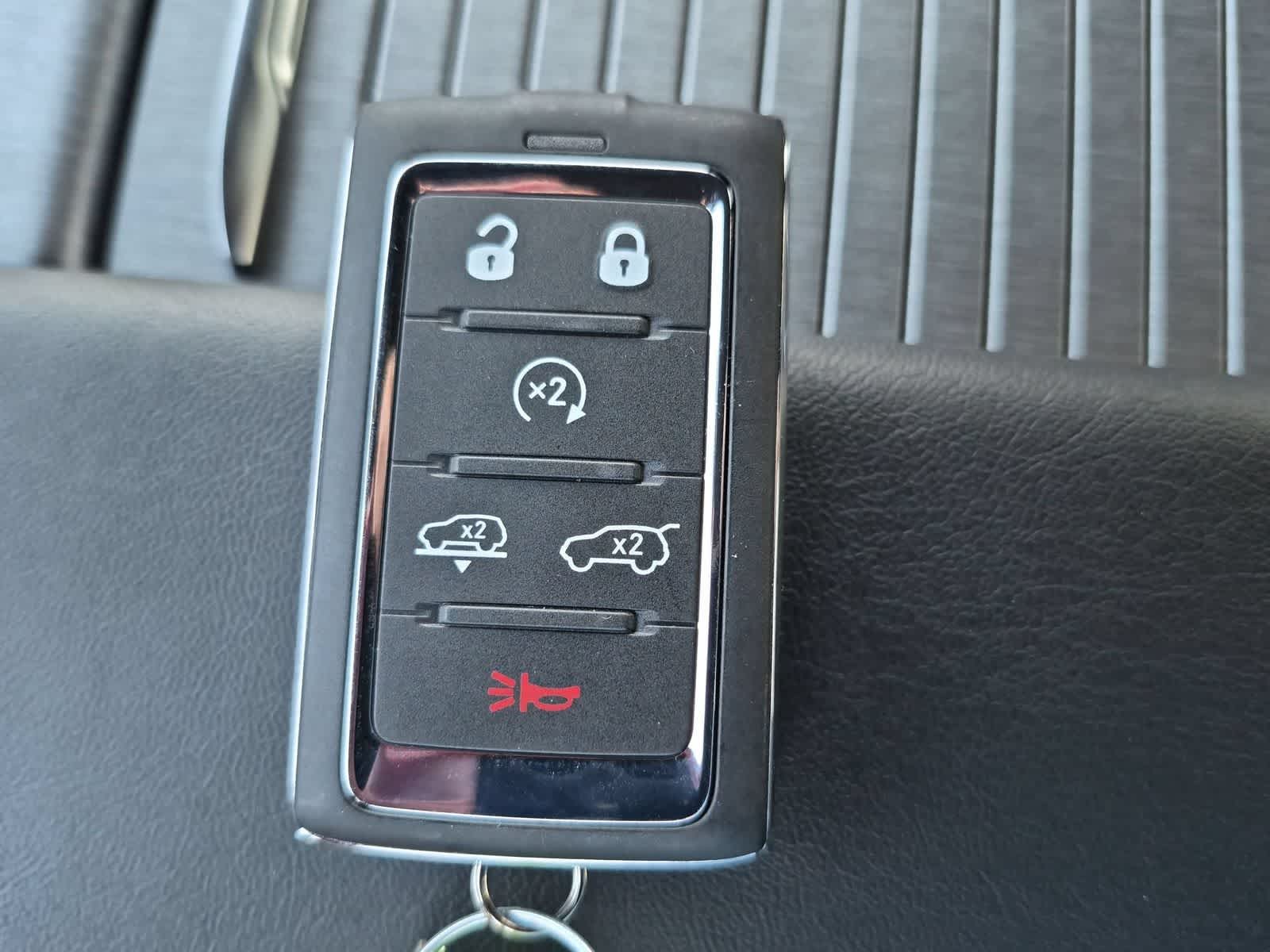 2026 Jeep Grand Wagoneer GRAND WAGONEER UPLAND 4X4