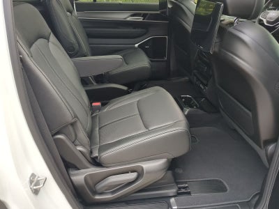 2026 Jeep Grand Wagoneer GRAND WAGONEER LIMITED RESERVE 4X4